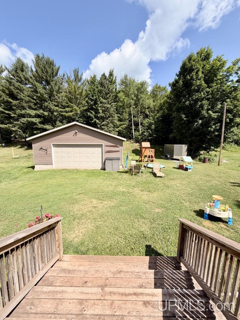 636 County Road Property Photo 25