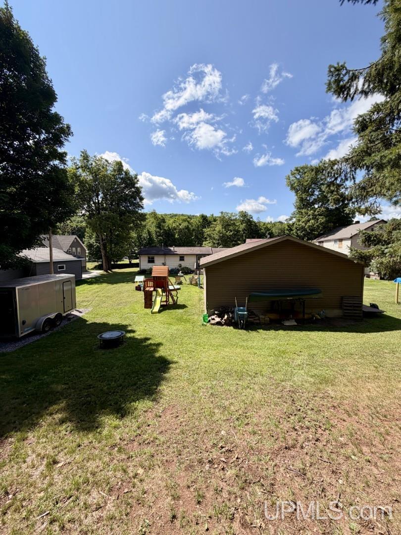 636 County Road Property Photo 32