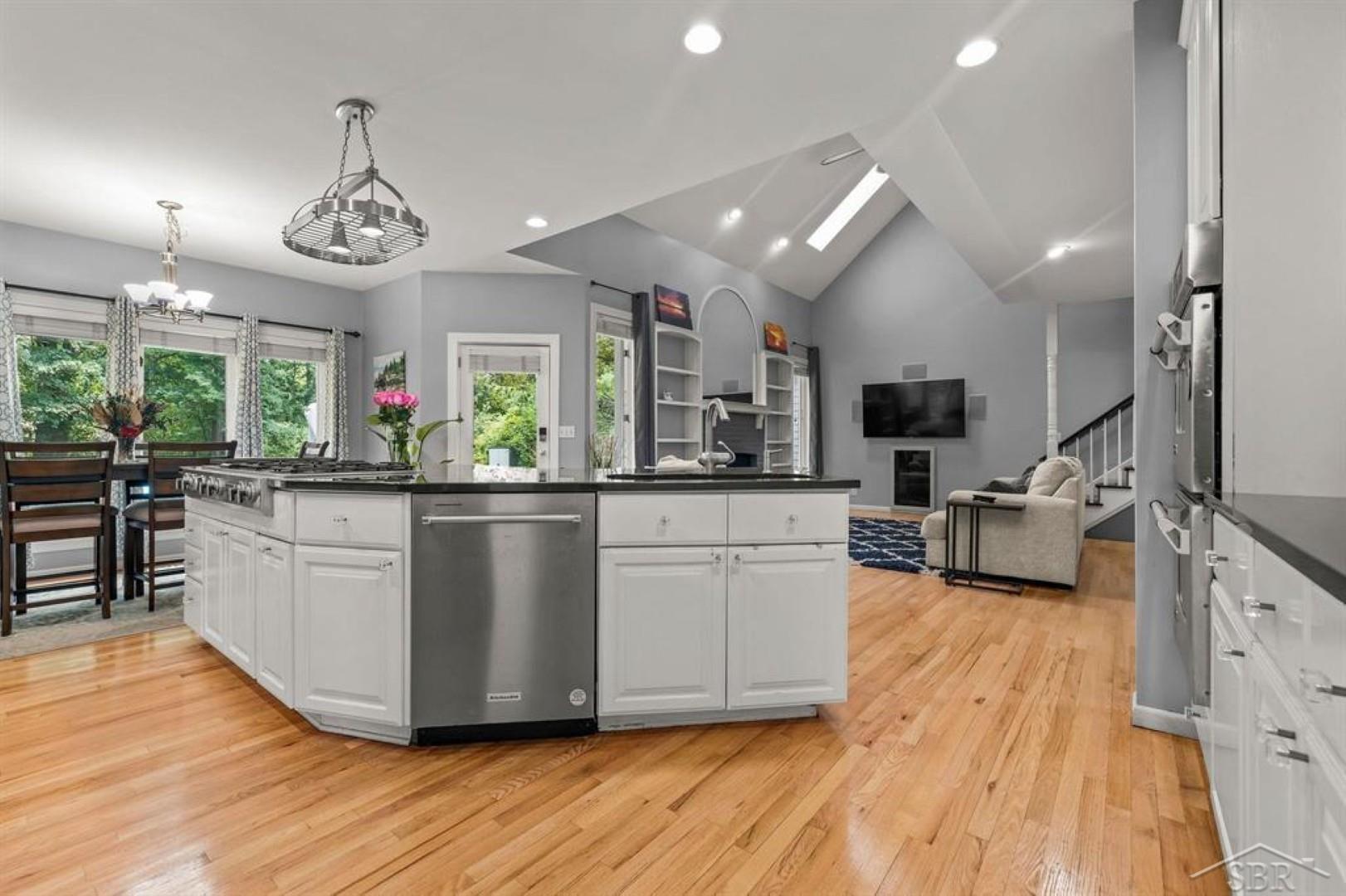 5004 Warblers Way Property Photo 3