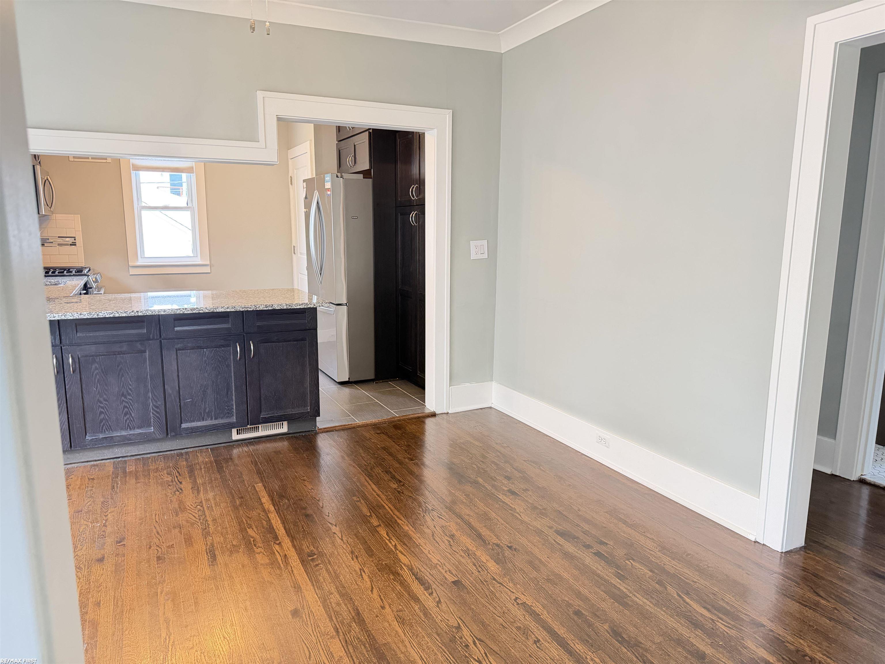 608 S Edgeworth Avenue Property Photo 15