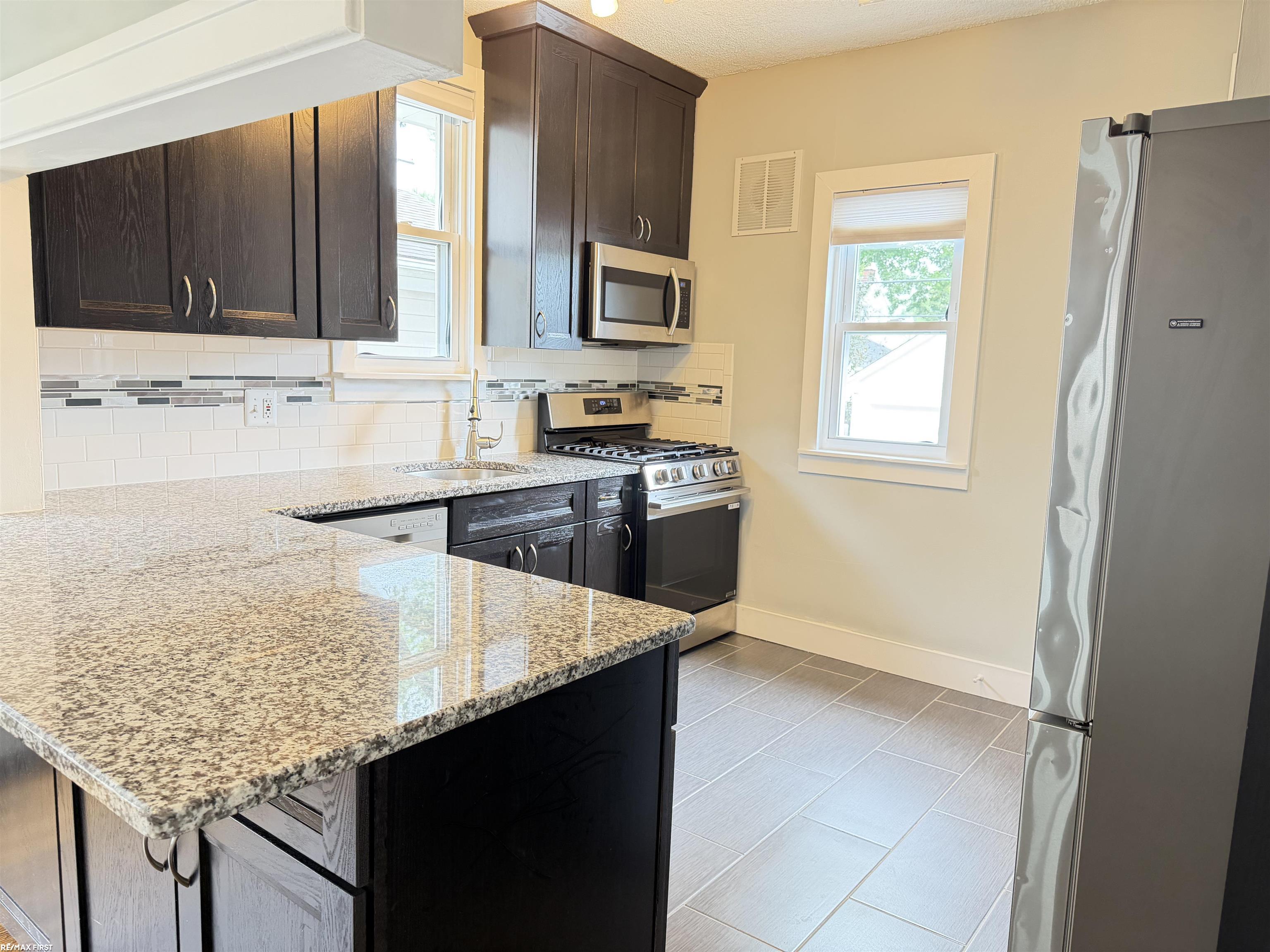608 S Edgeworth Avenue Property Photo 16