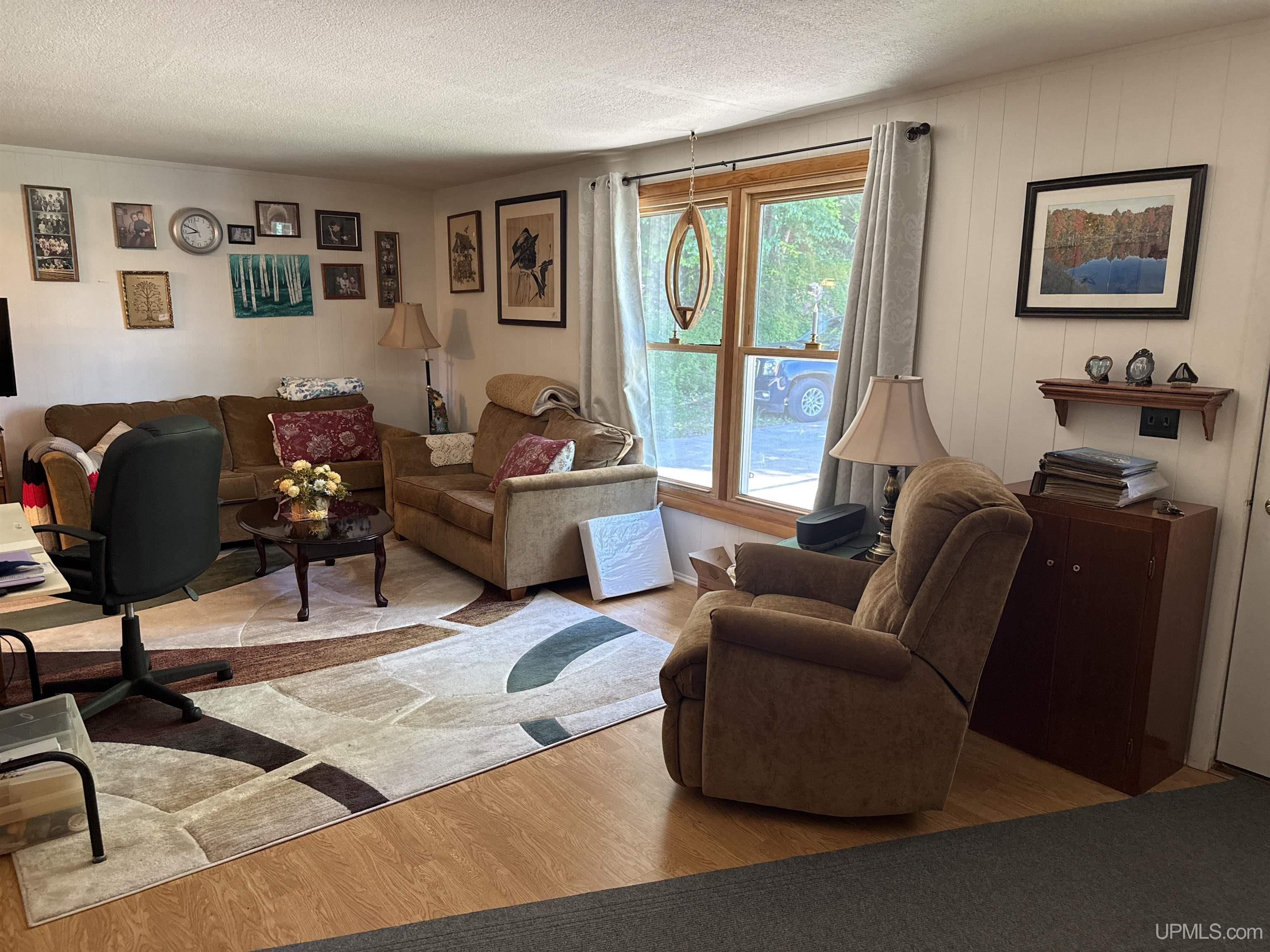 311 Chestnut Street Property Photo 3