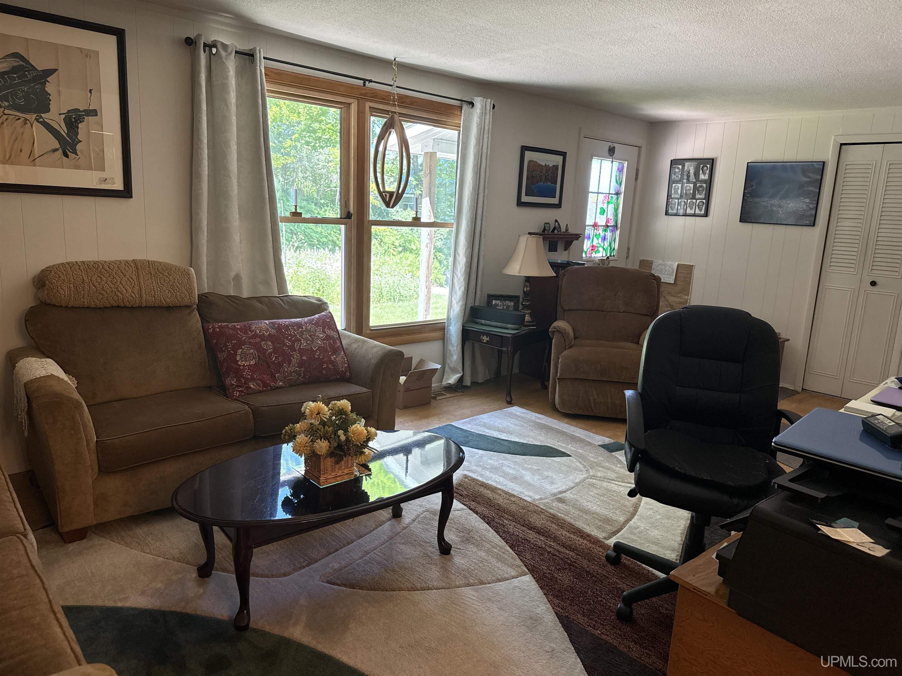 311 Chestnut Street Property Photo 4