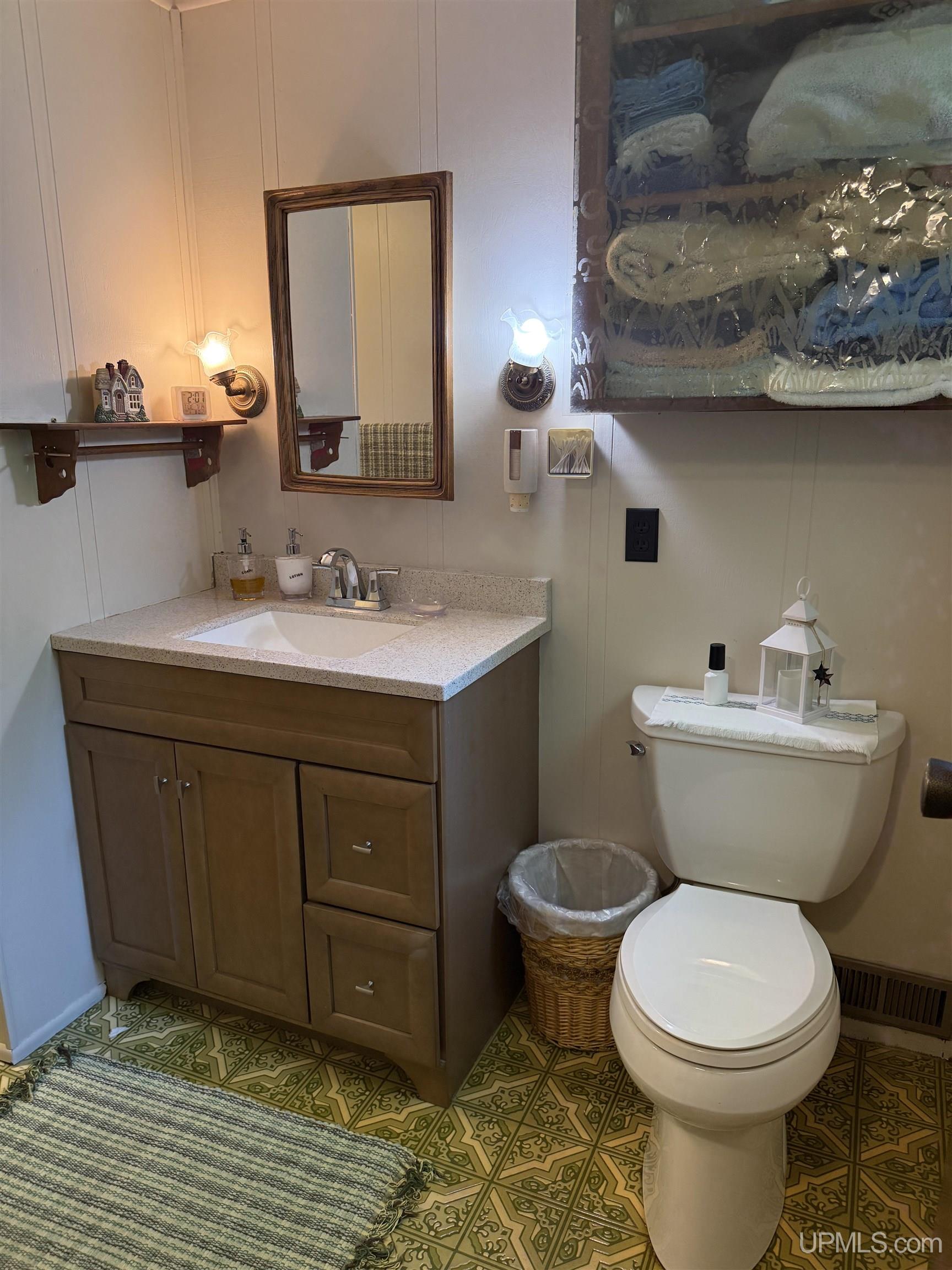 311 Chestnut Street Property Photo 11