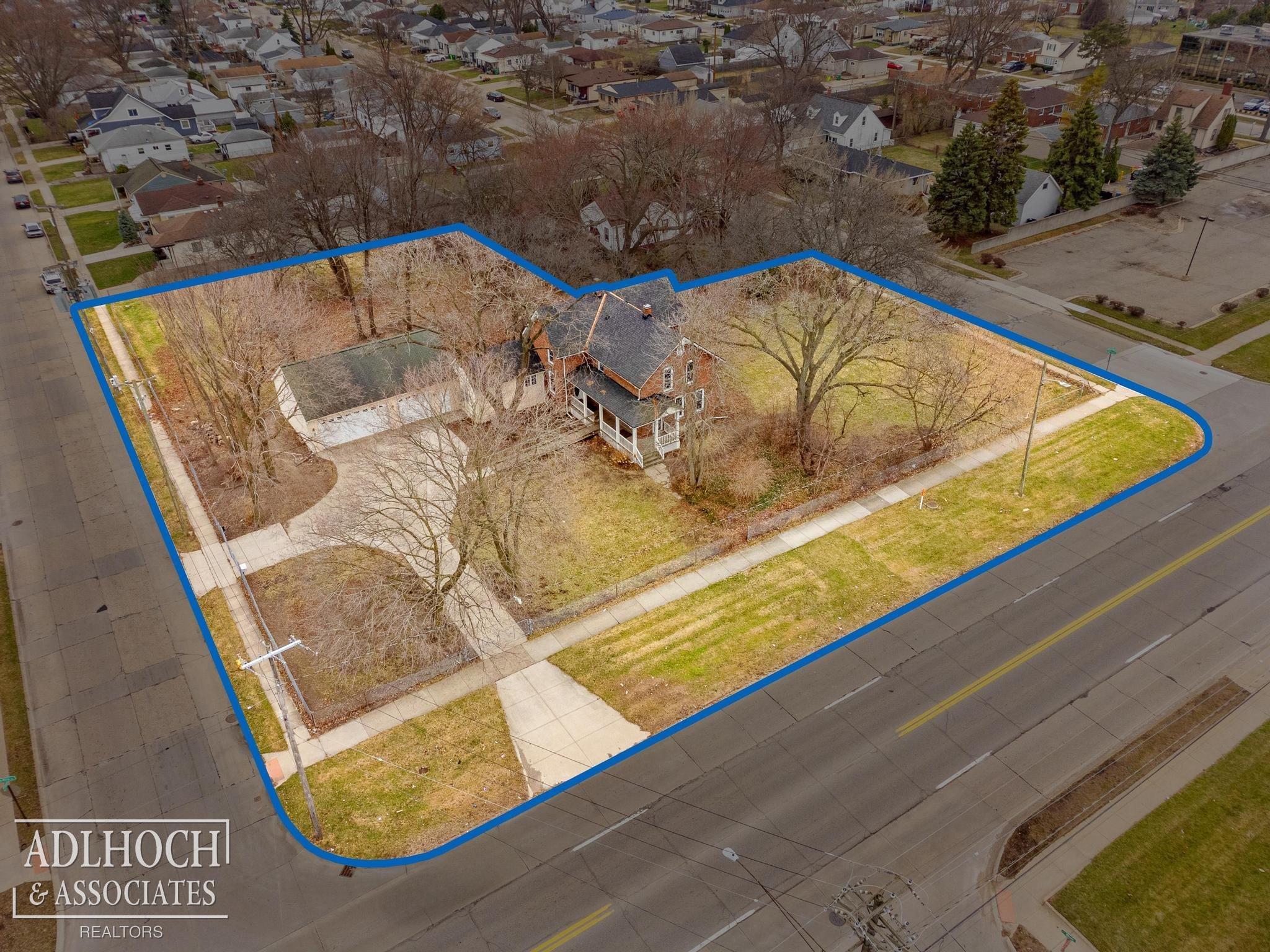 17526 E 10 Mile Road Property Photo 3