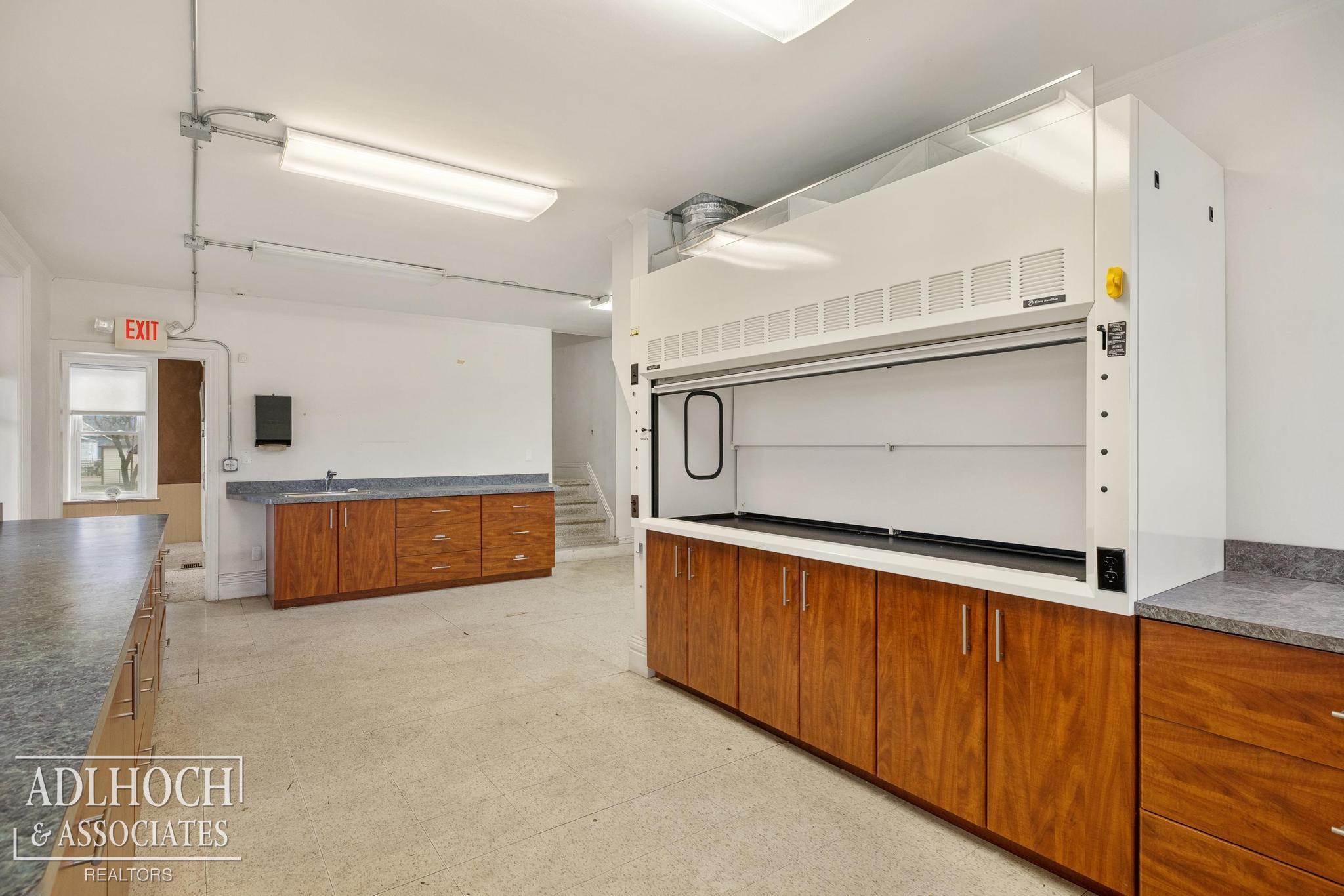 17526 E 10 Mile Road Property Photo 7