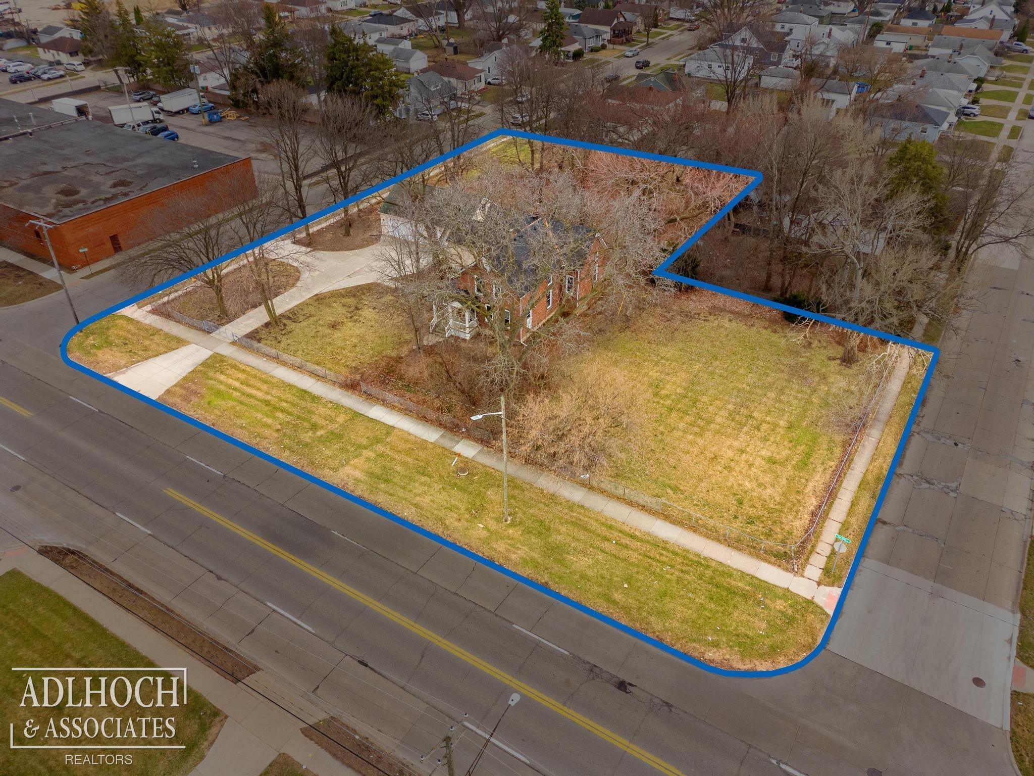 17526 E 10 Mile Road Property Photo 26