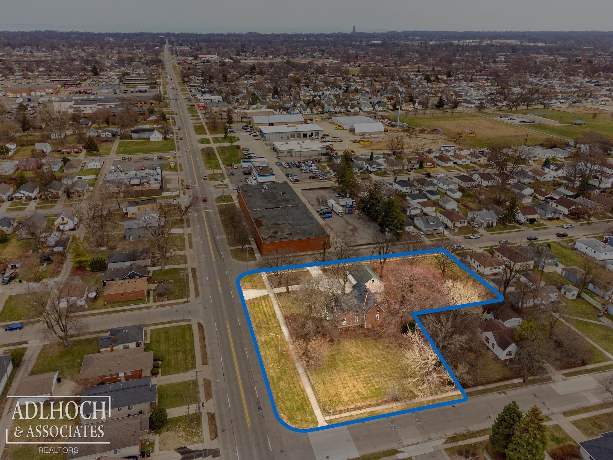 17526 E 10 Mile Road Property Photo 28