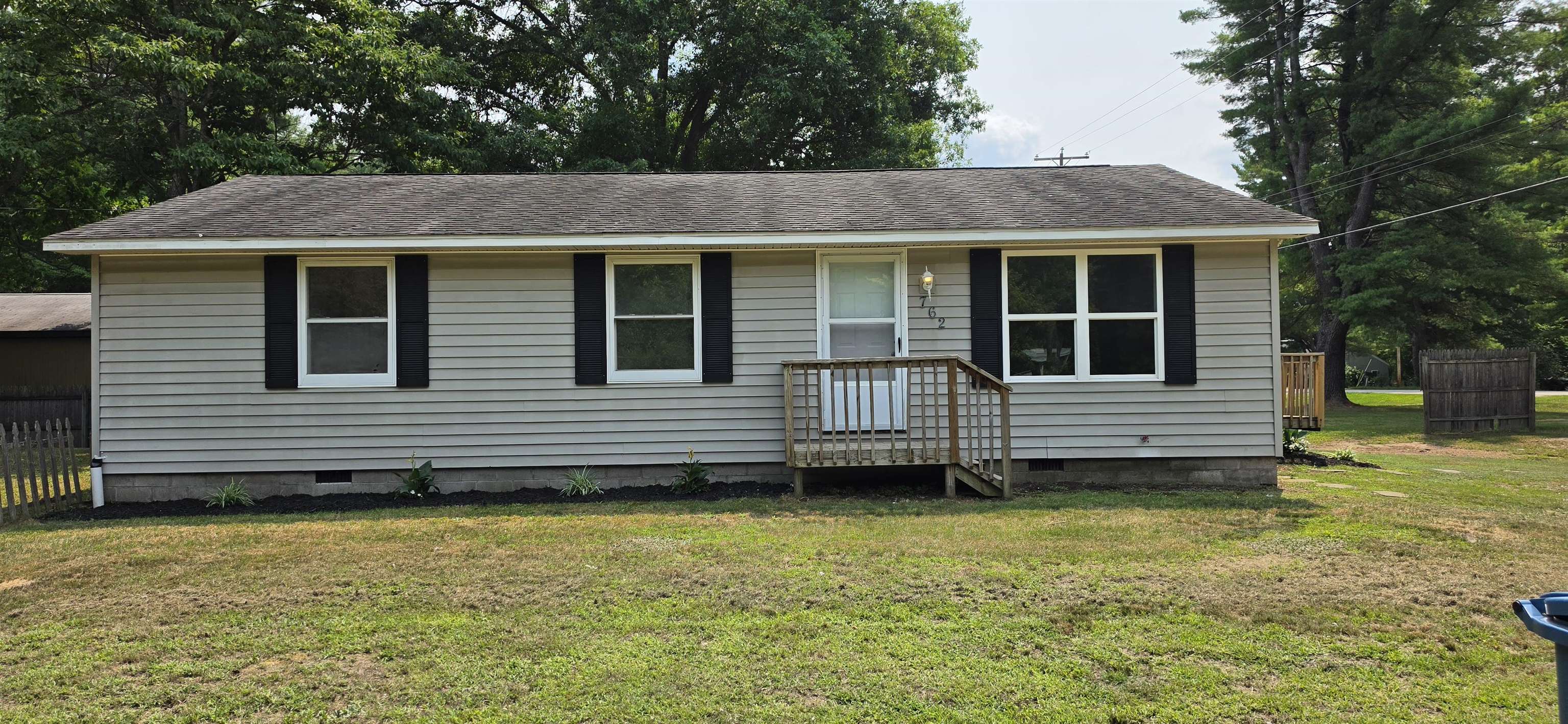 762 E Red Keg Court Property Photo 1
