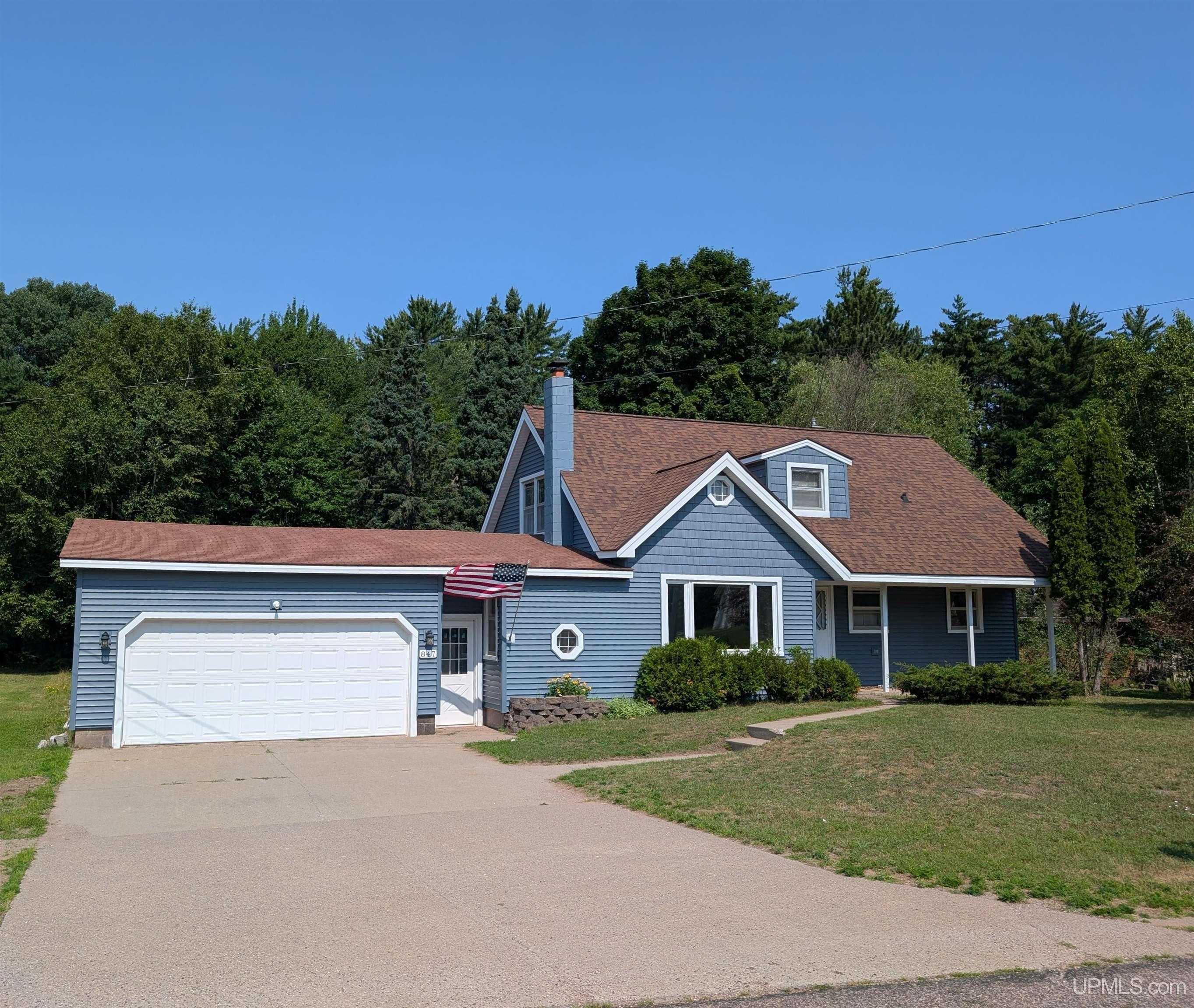 847 Silver Creek Road Property Photo 1