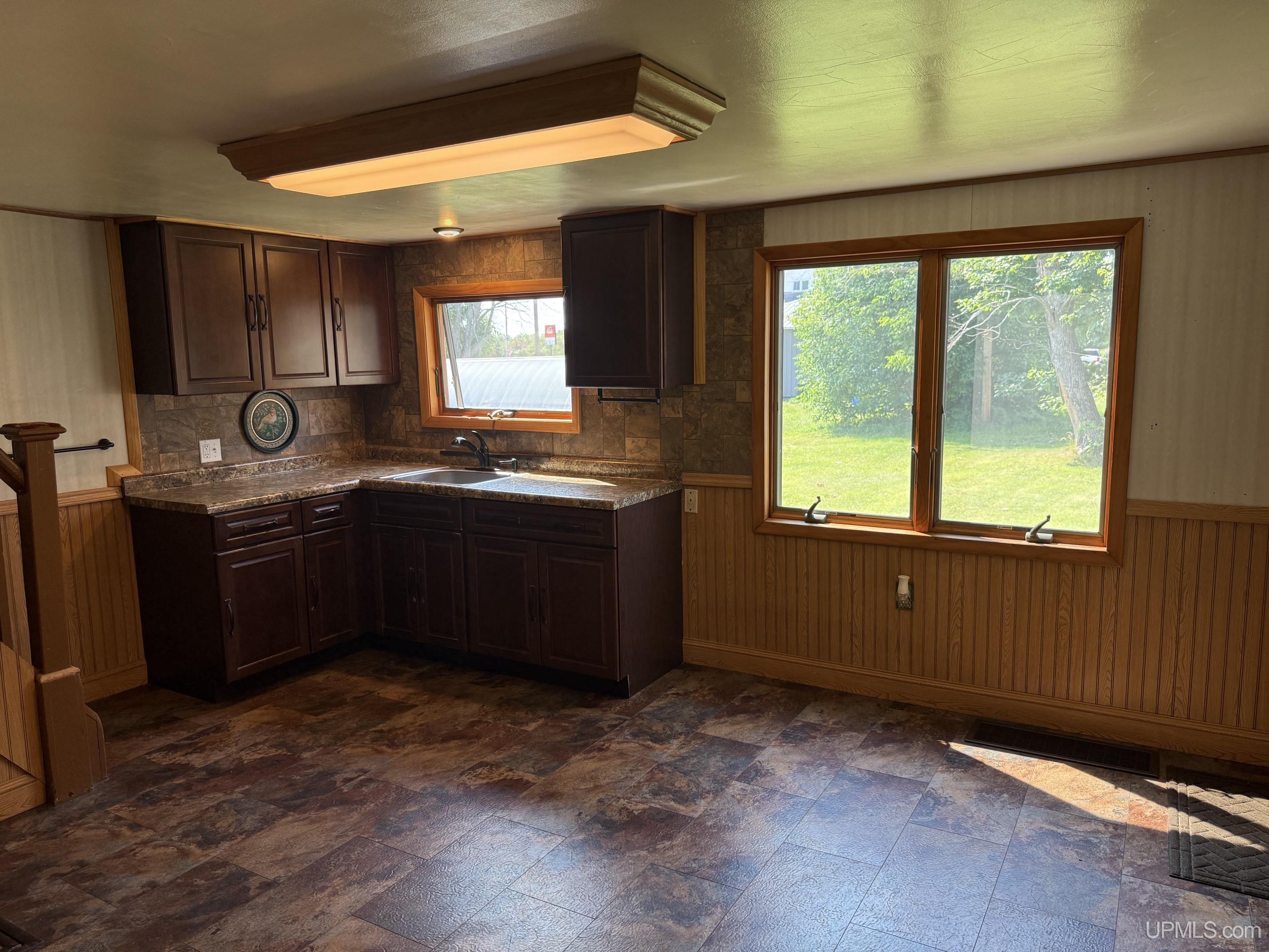 23 1st Street Property Photo 10