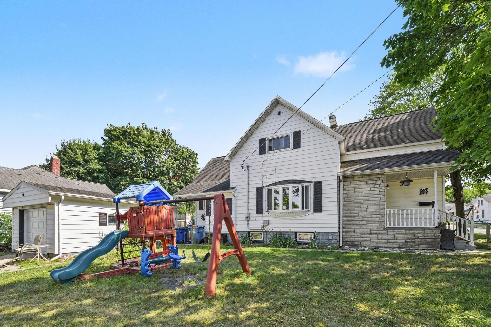 1003 Engelman Street