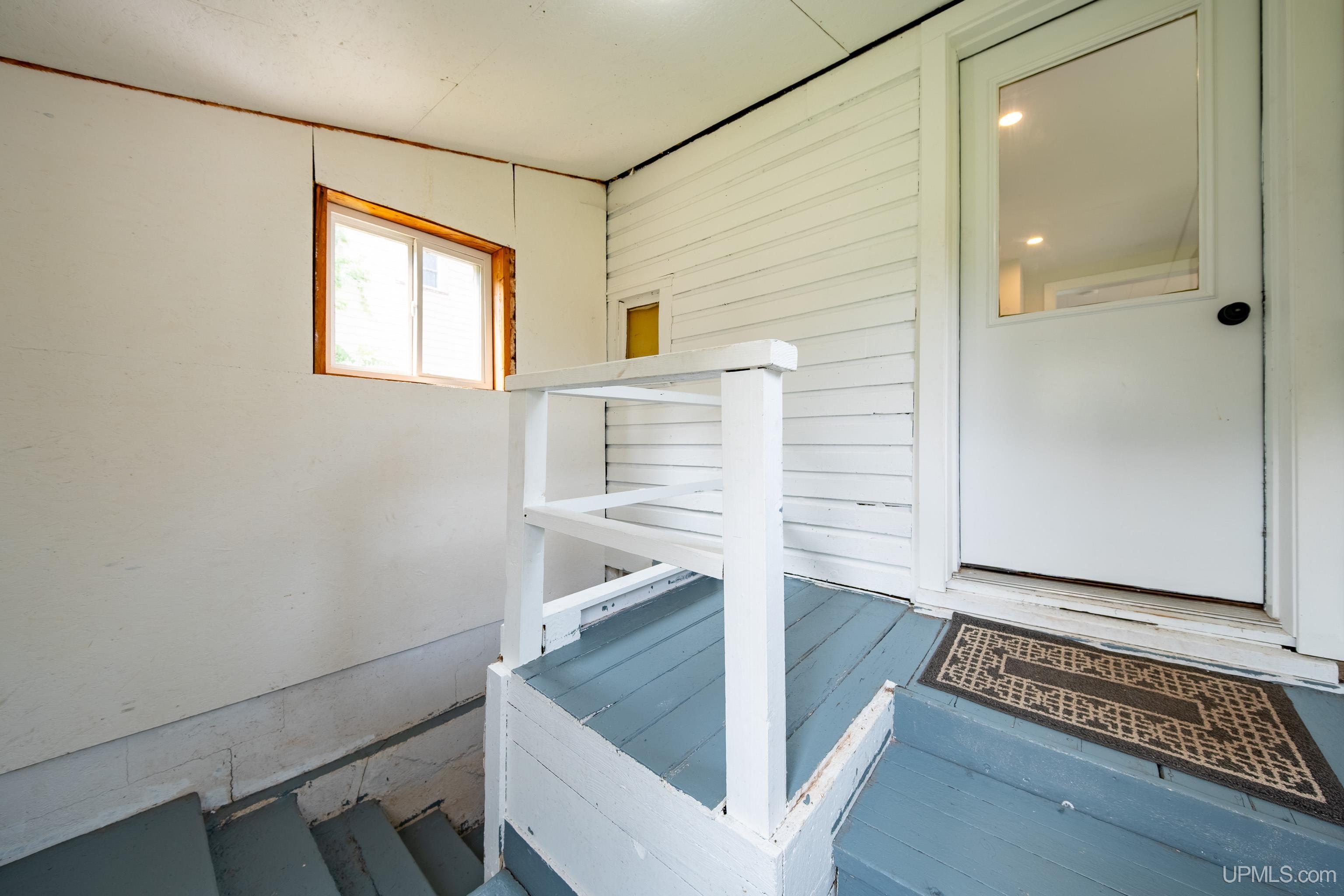 846 N Pine Street Property Photo 23