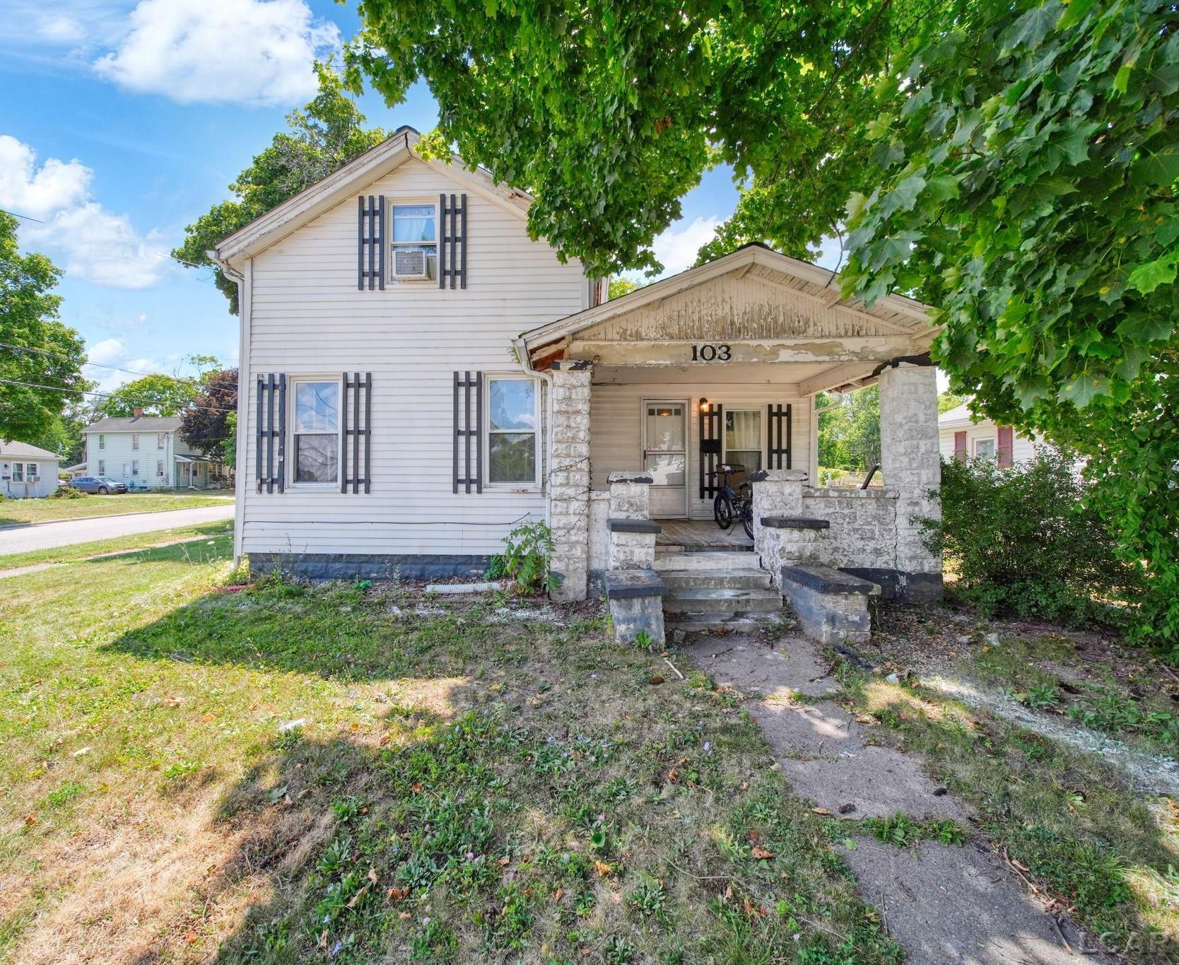 103 W Summit Street