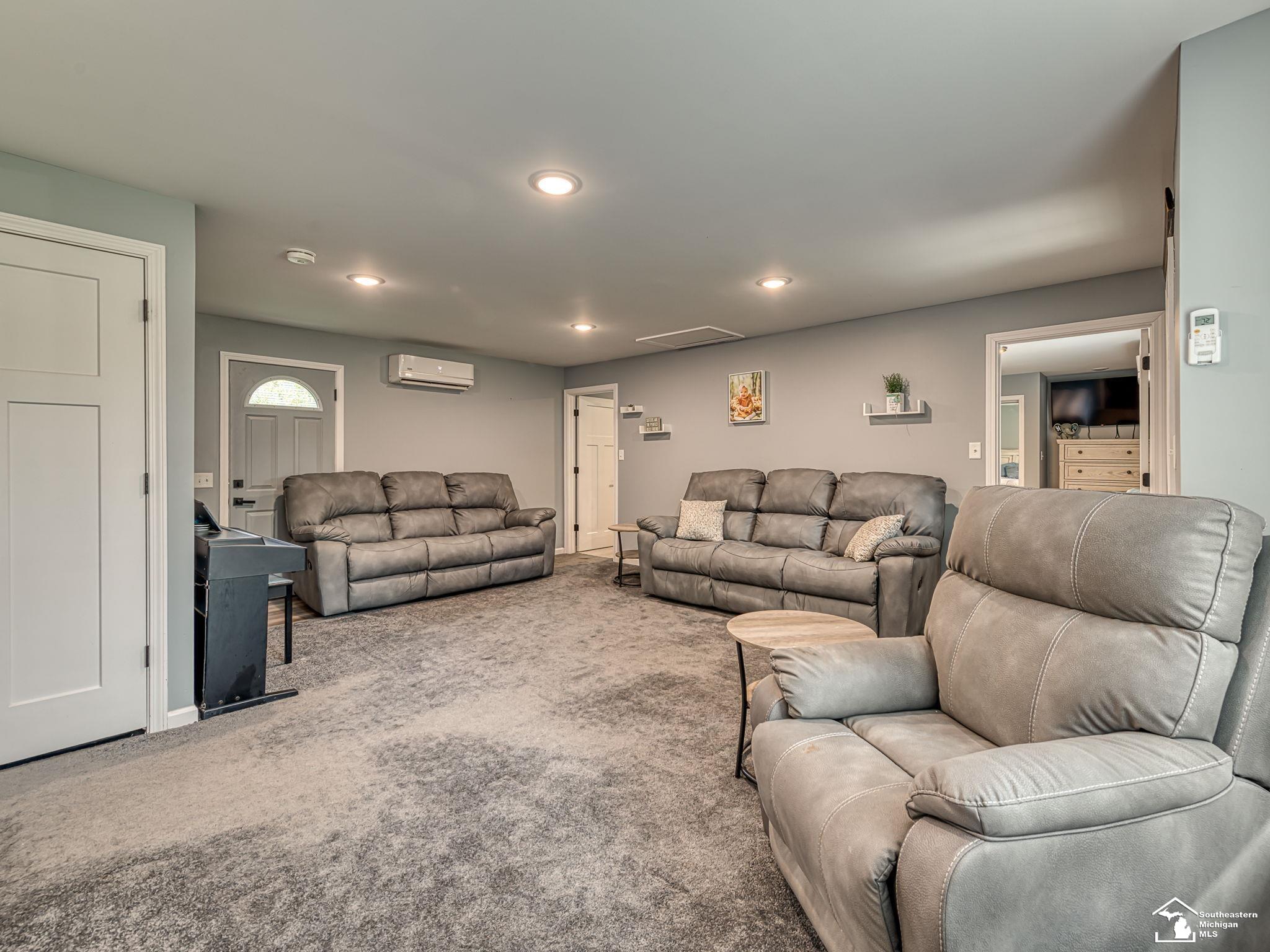 6849 Fortuna Drive Property Photo 23