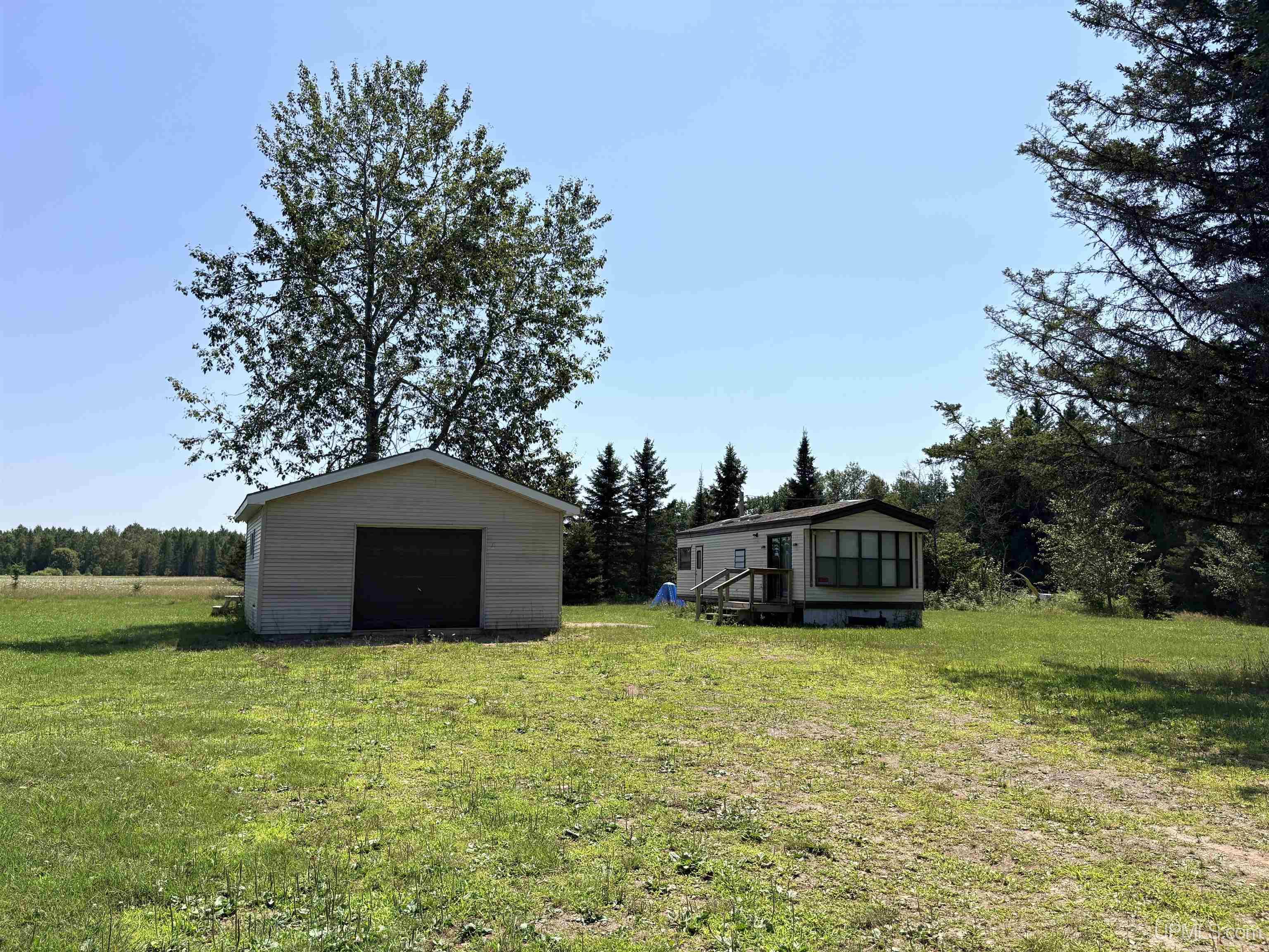 3123 County 416 23rd Road Property Photo 1