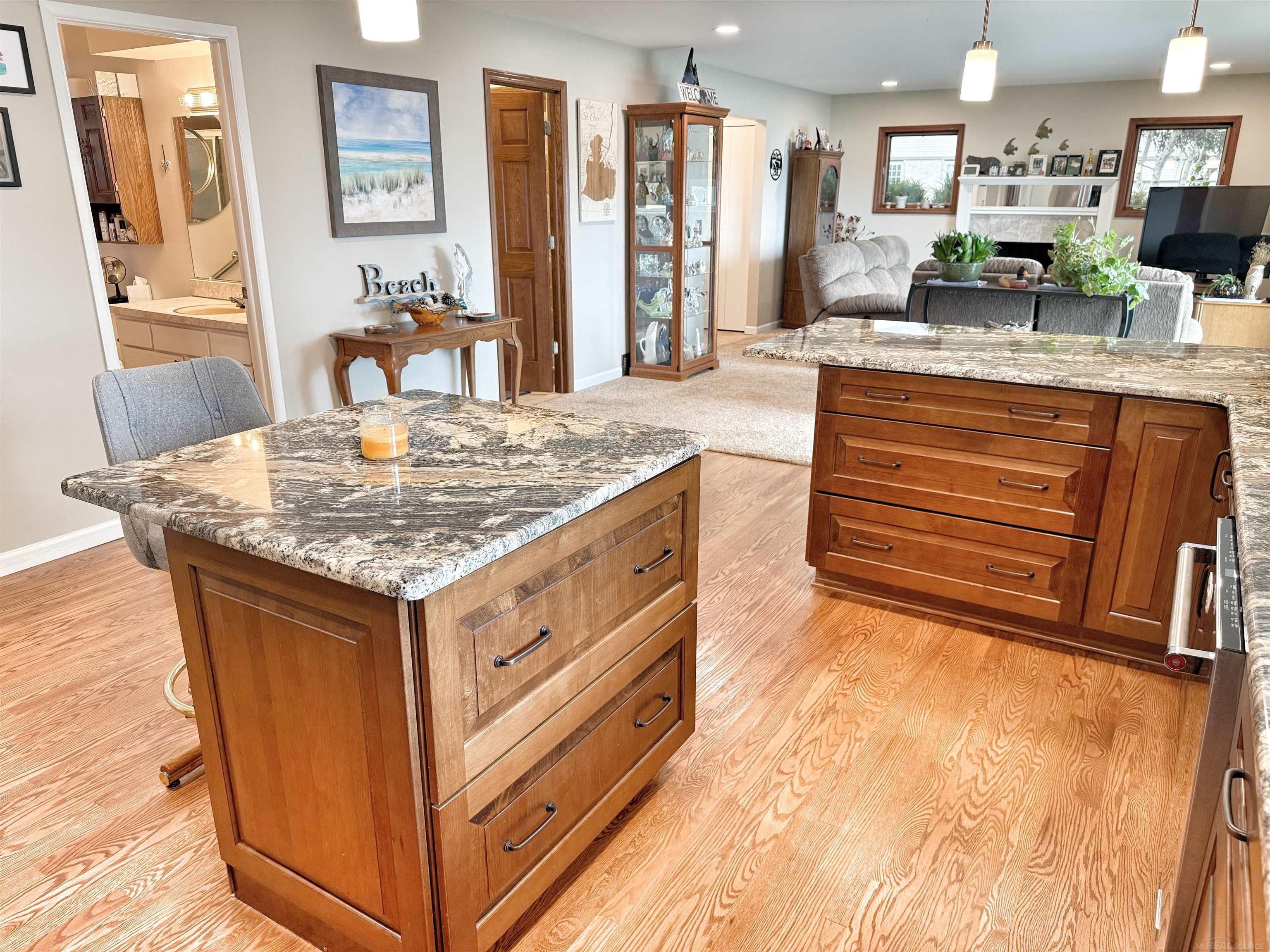 32160 S River Road Property Photo 14