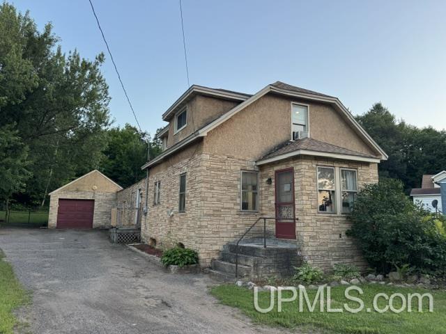 14 M35 Highway Property Photo 1