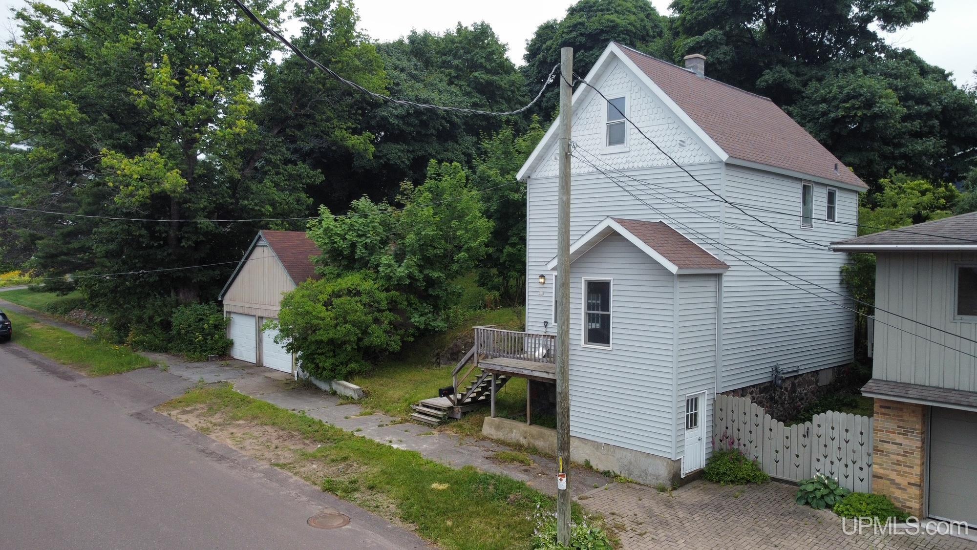 307 Houghton Avenue Property Photo 4