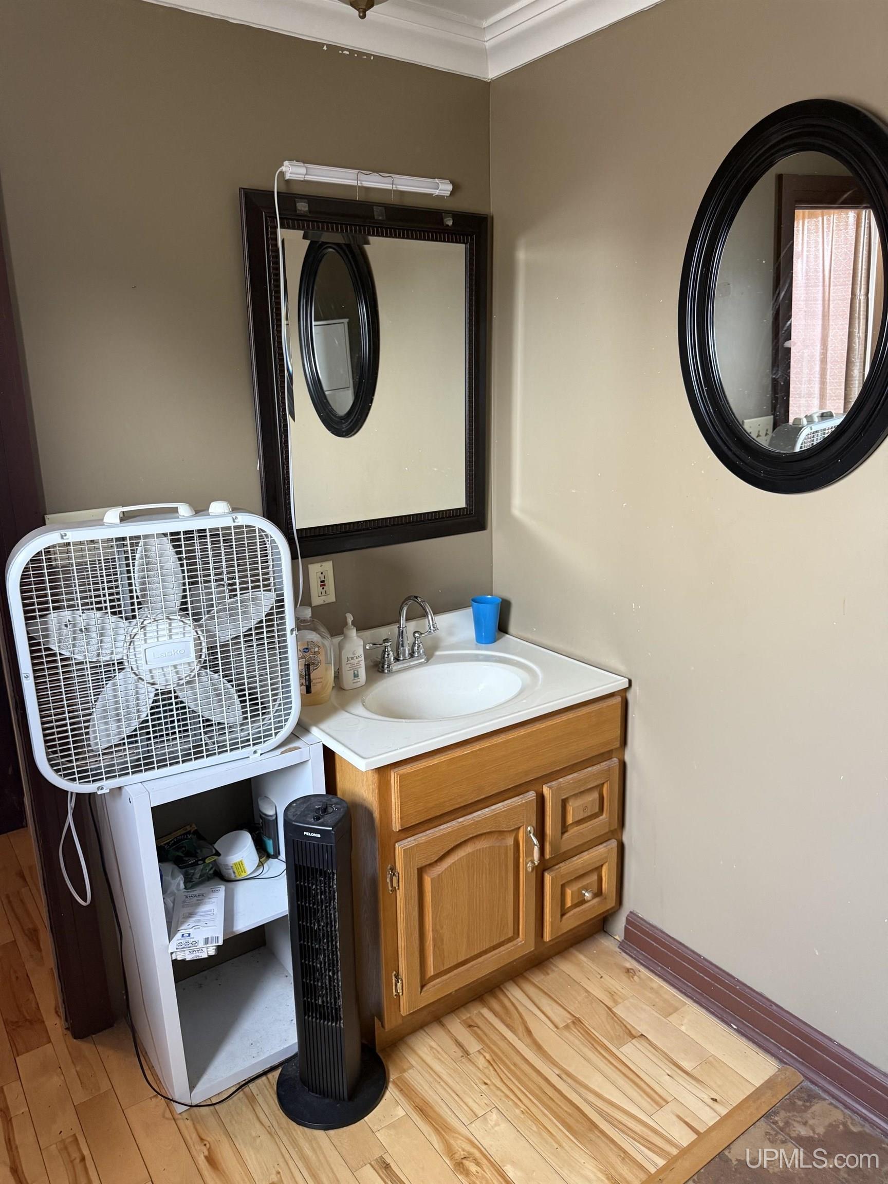 307 Houghton Avenue Property Photo 20