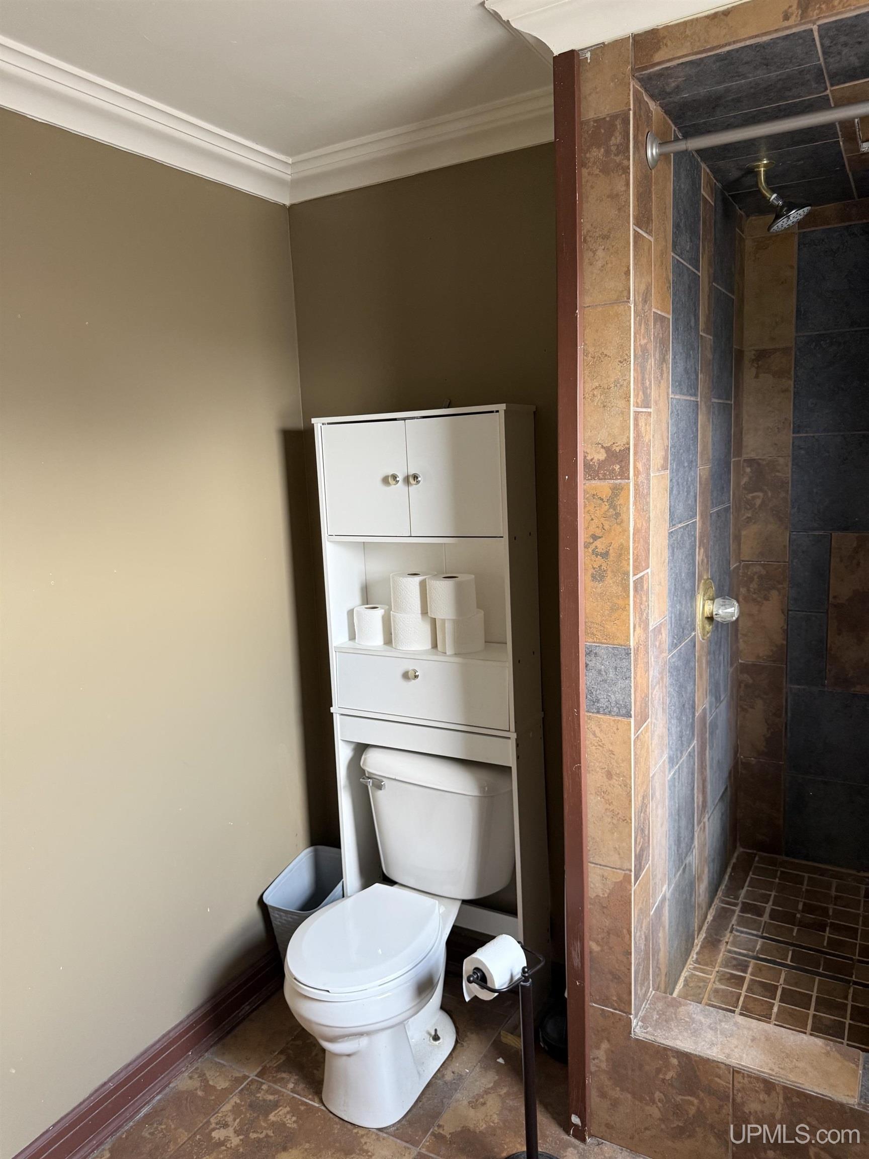 307 Houghton Avenue Property Photo 21