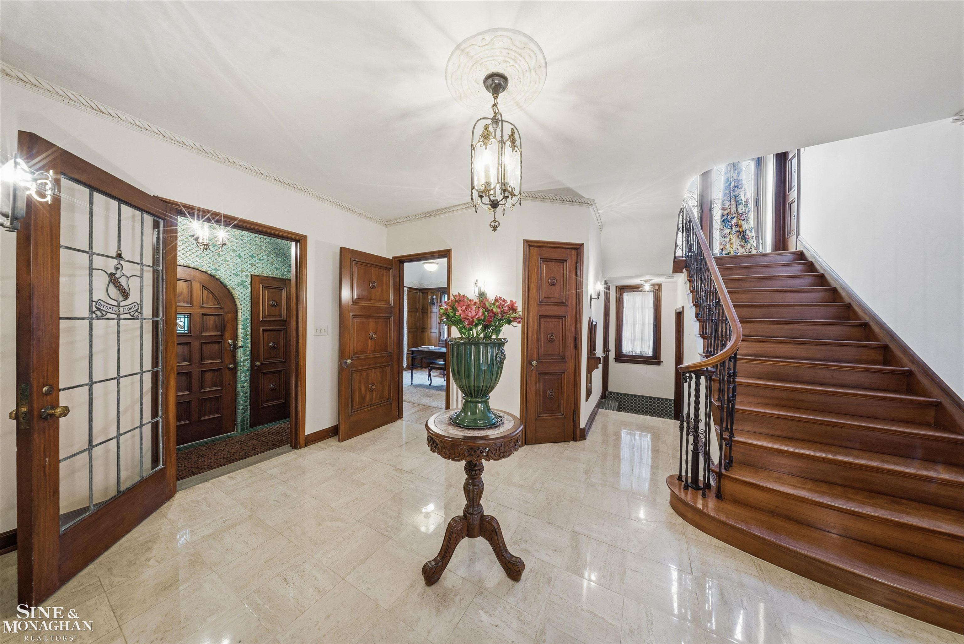 852 Whittier Road Property Photo 7
