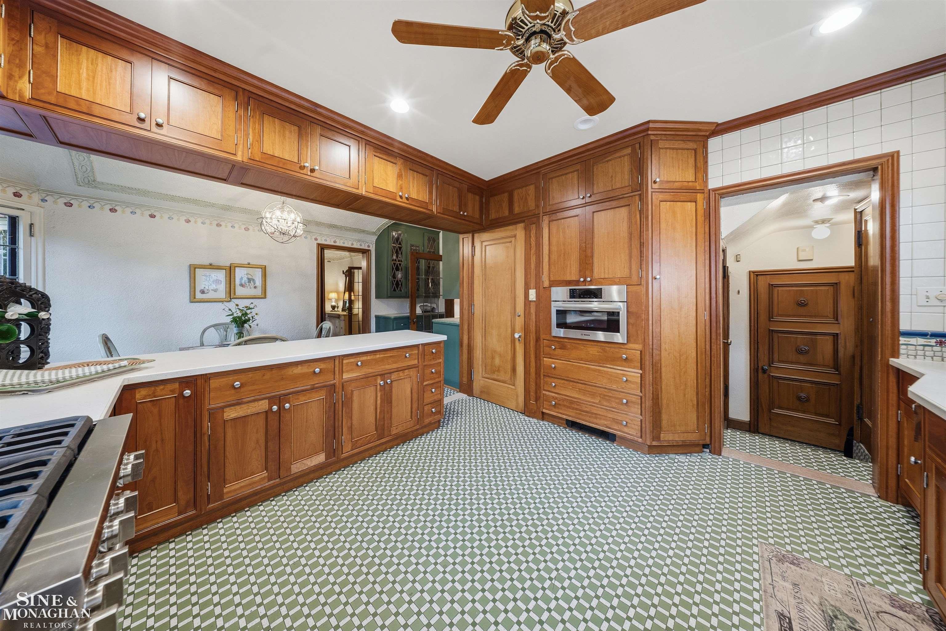 852 Whittier Road Property Photo 24