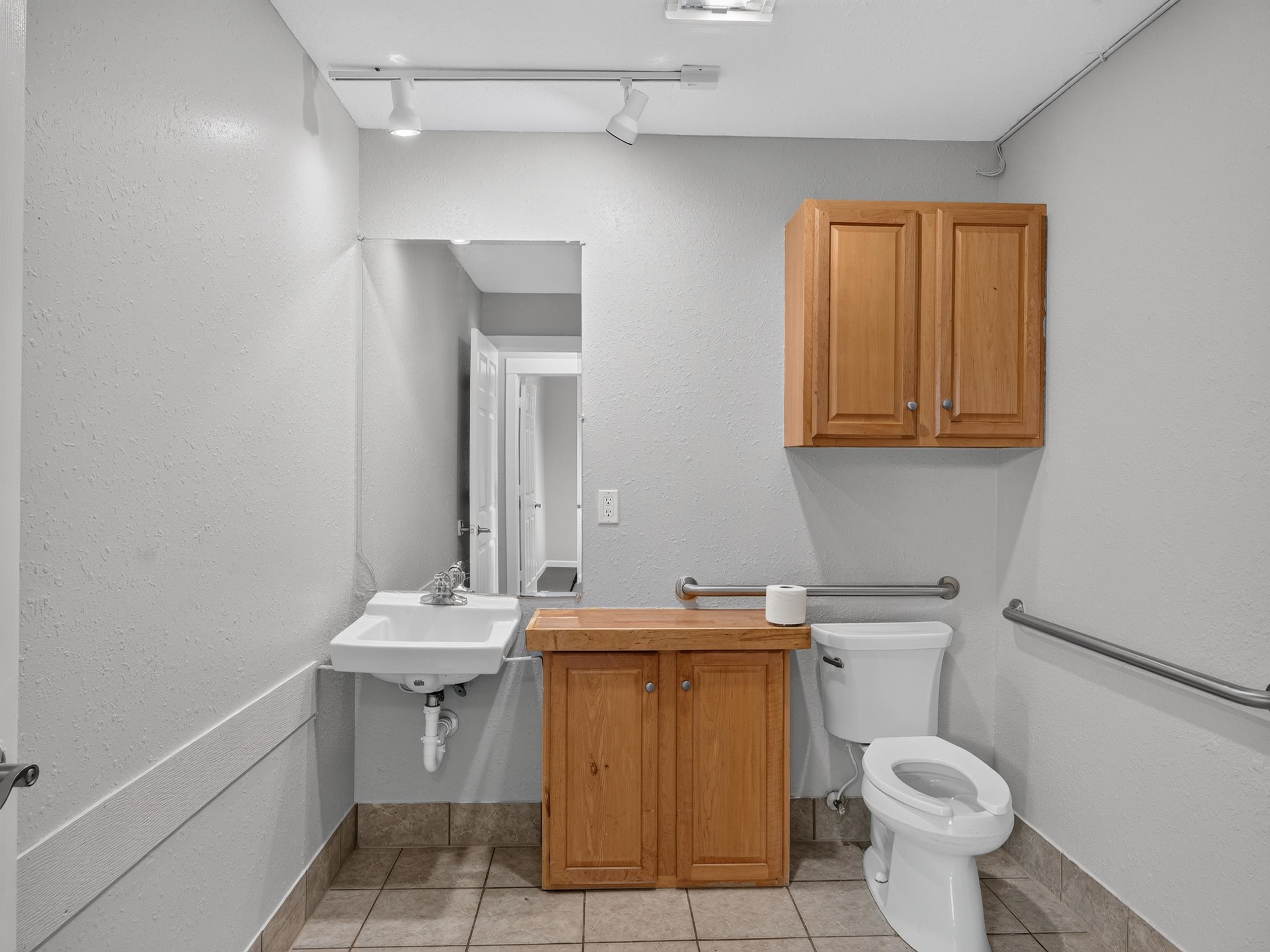 200 S 4th Street Property Photo 41