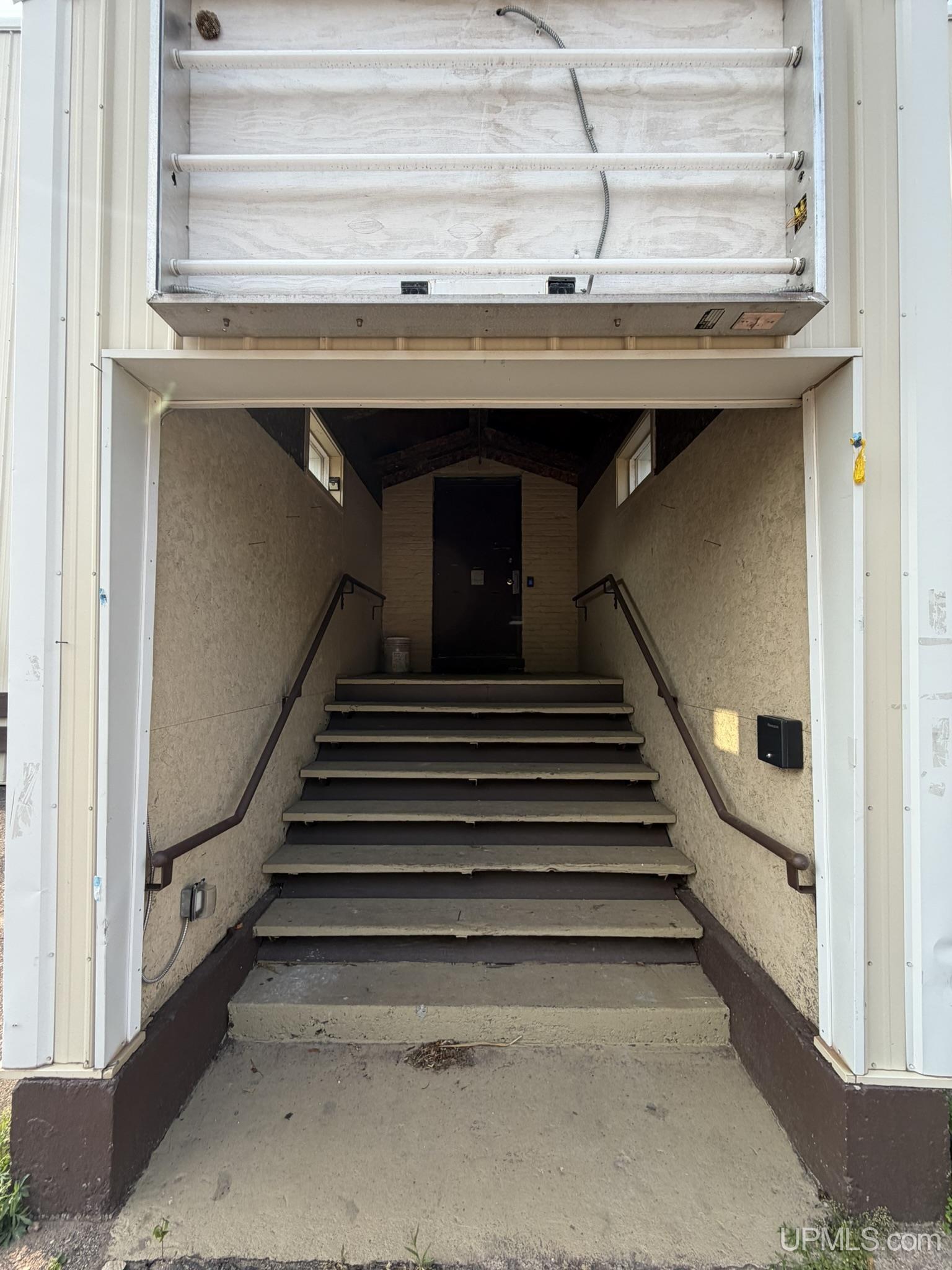 106 Canda Street Property Photo 2