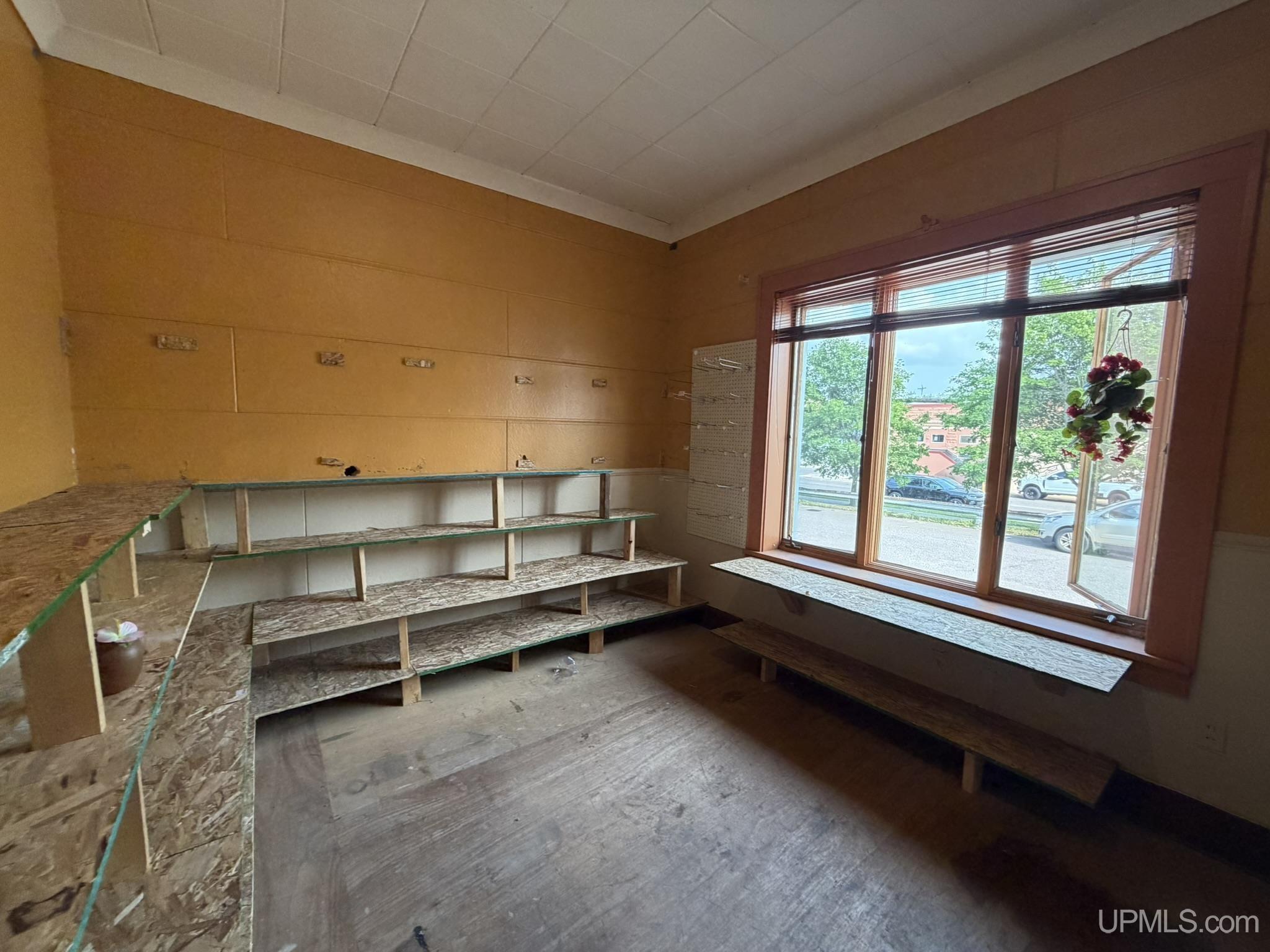 106 Canda Street Property Photo 8