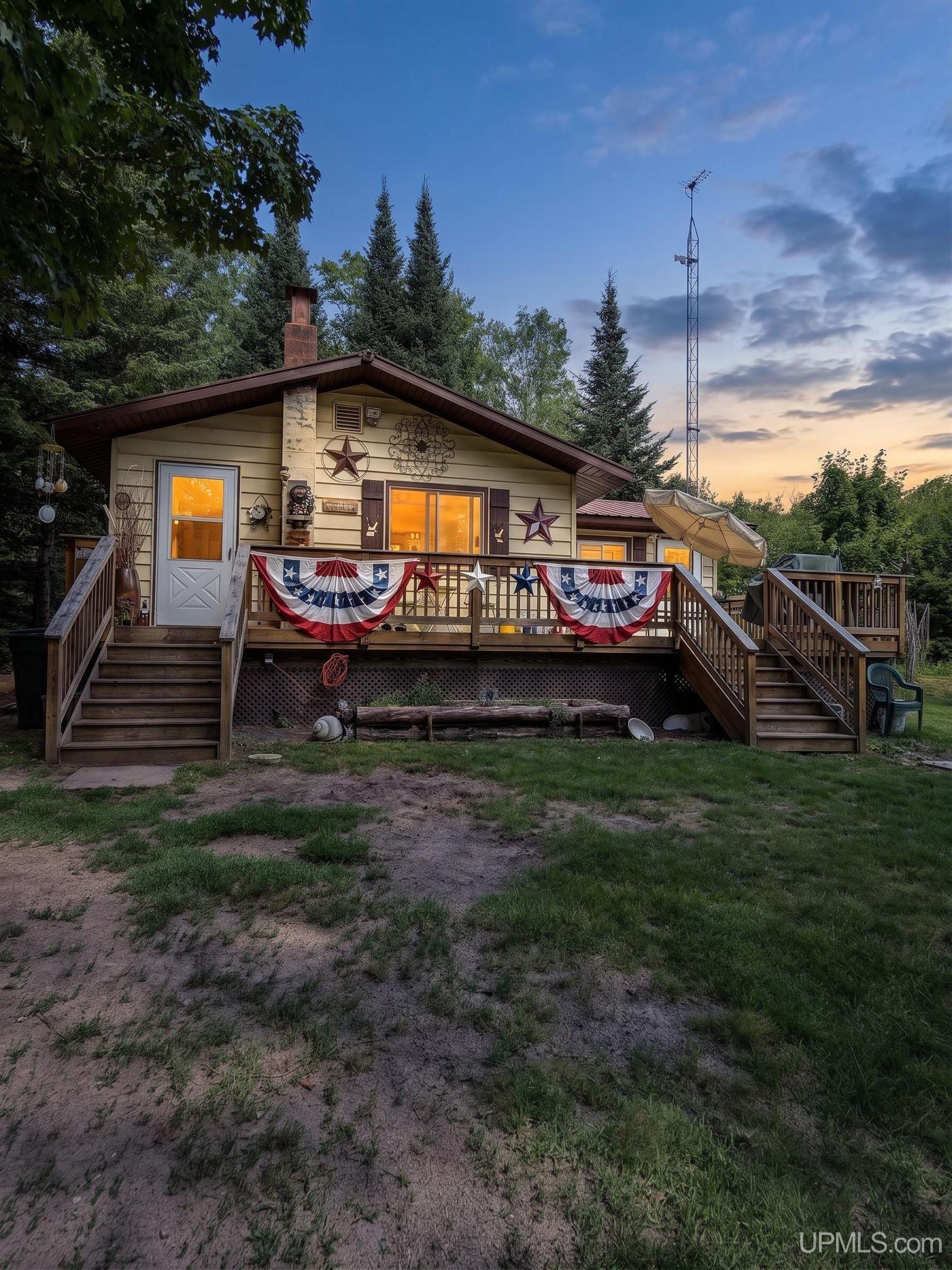 16085 15.5 Road Property Photo 1