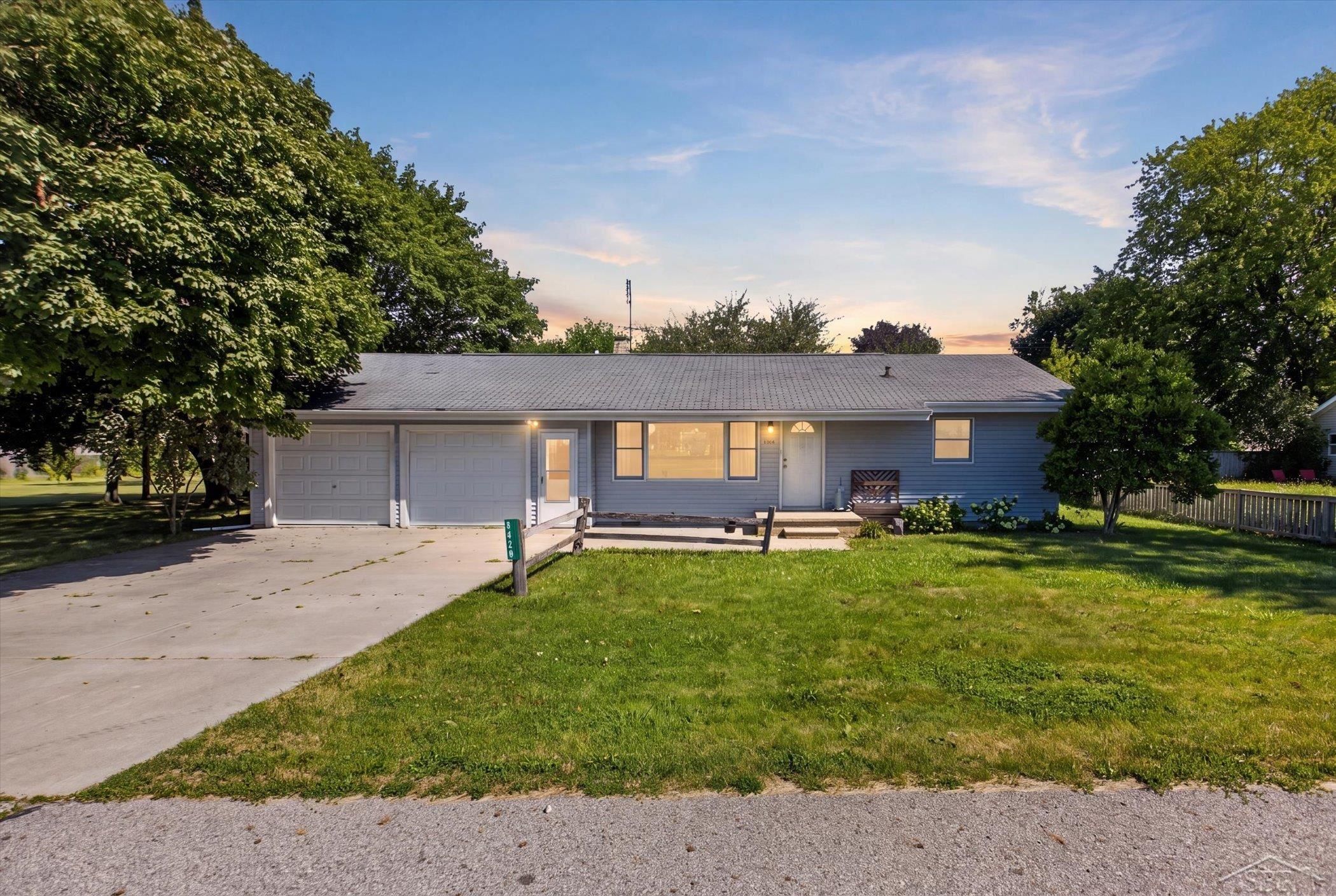 3228 Phelps Street Property Photo 1