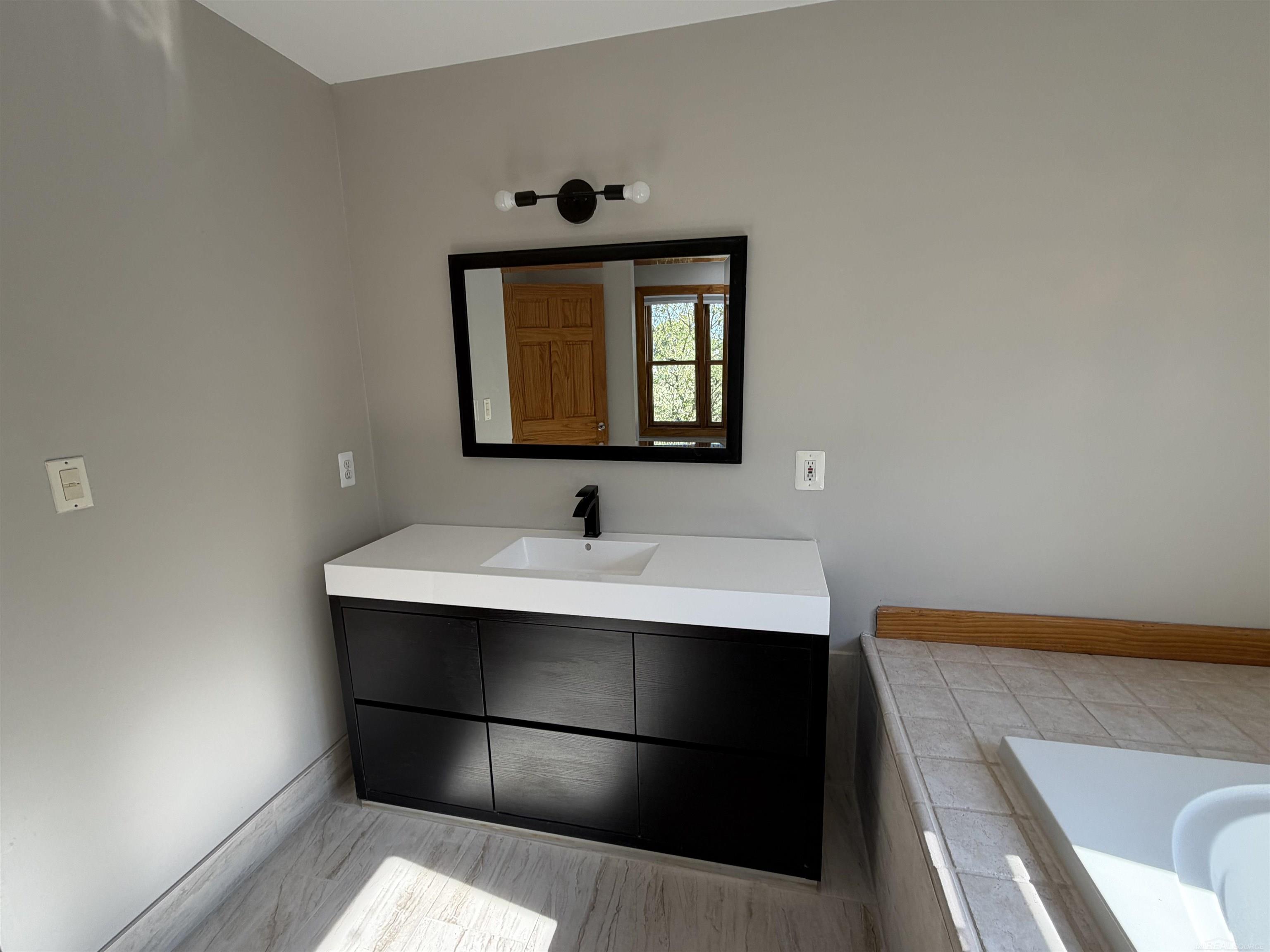 10010 Alpine Road Property Photo 33