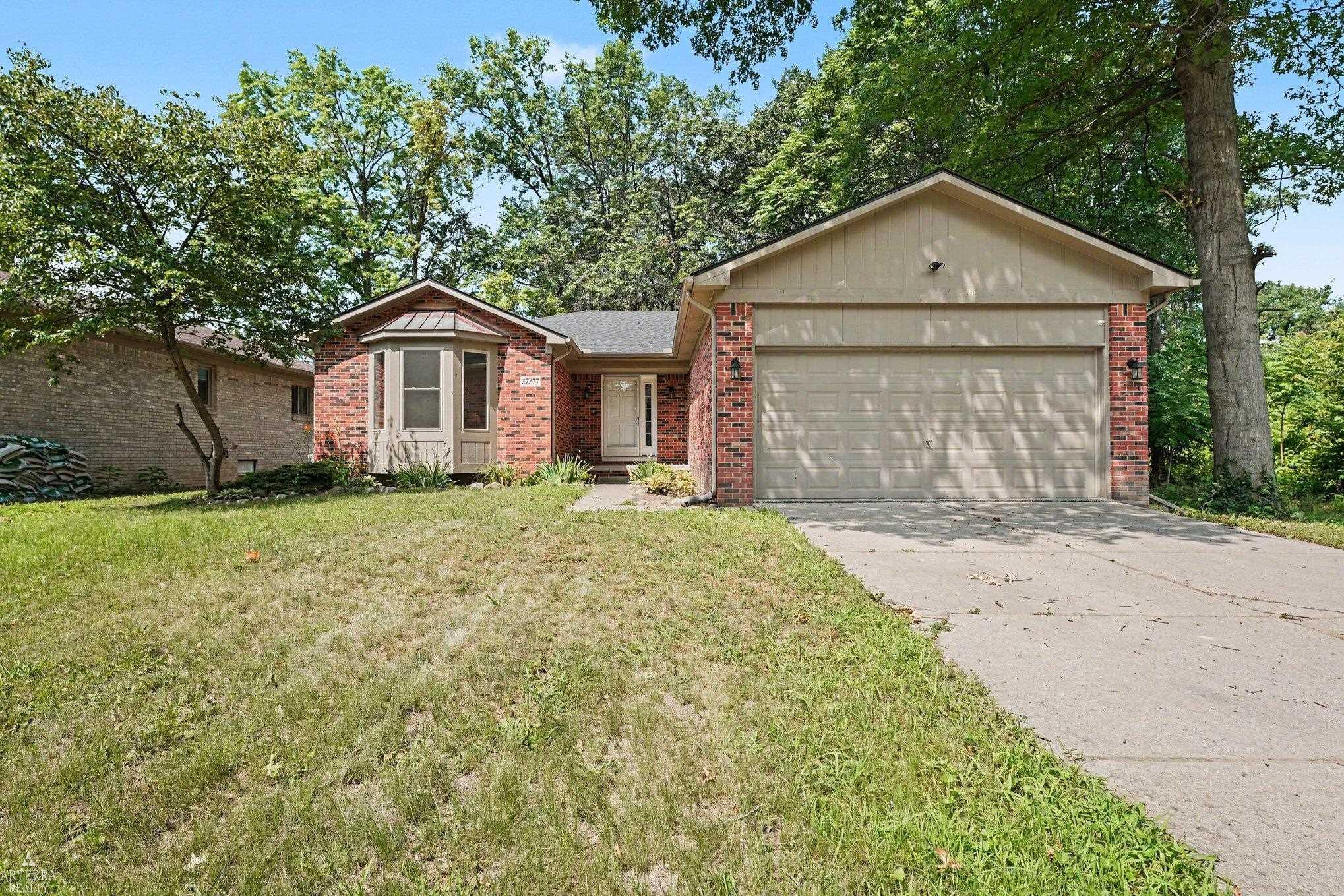 27277 Warner Avenue Property Photo 1