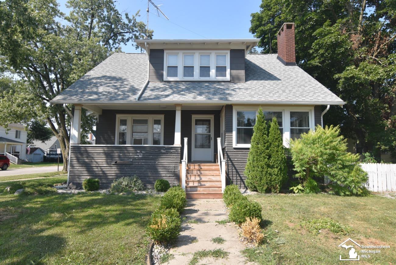 174 College Avenue Property Photo 1