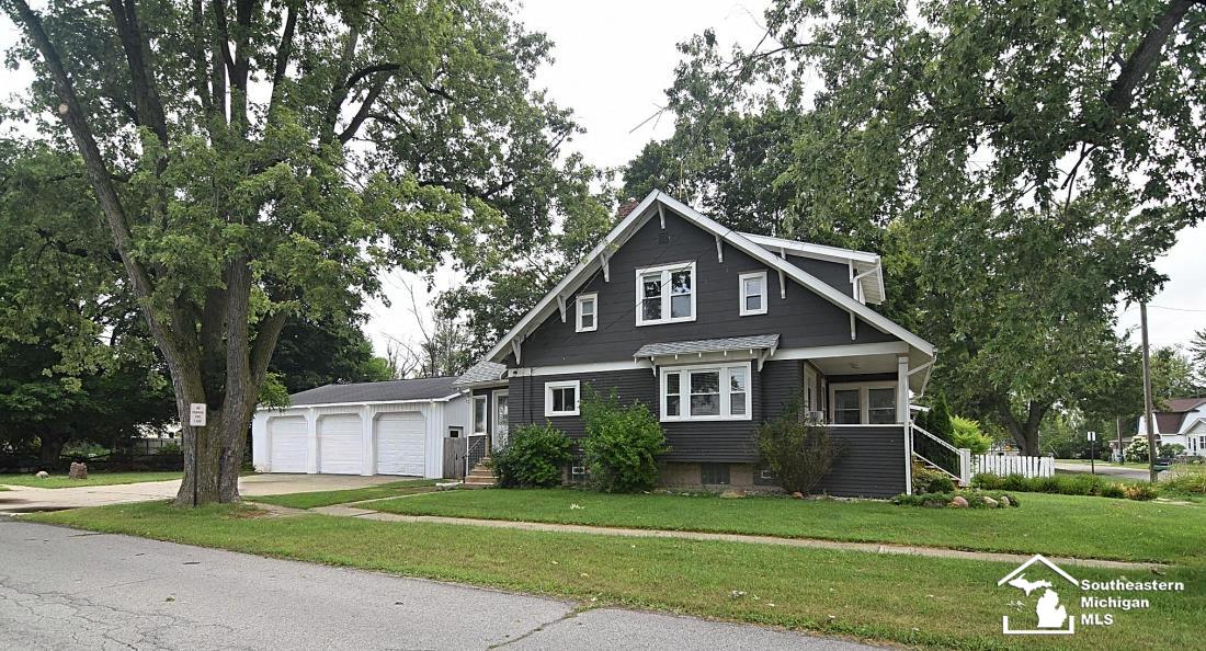 174 College Avenue Property Photo 4