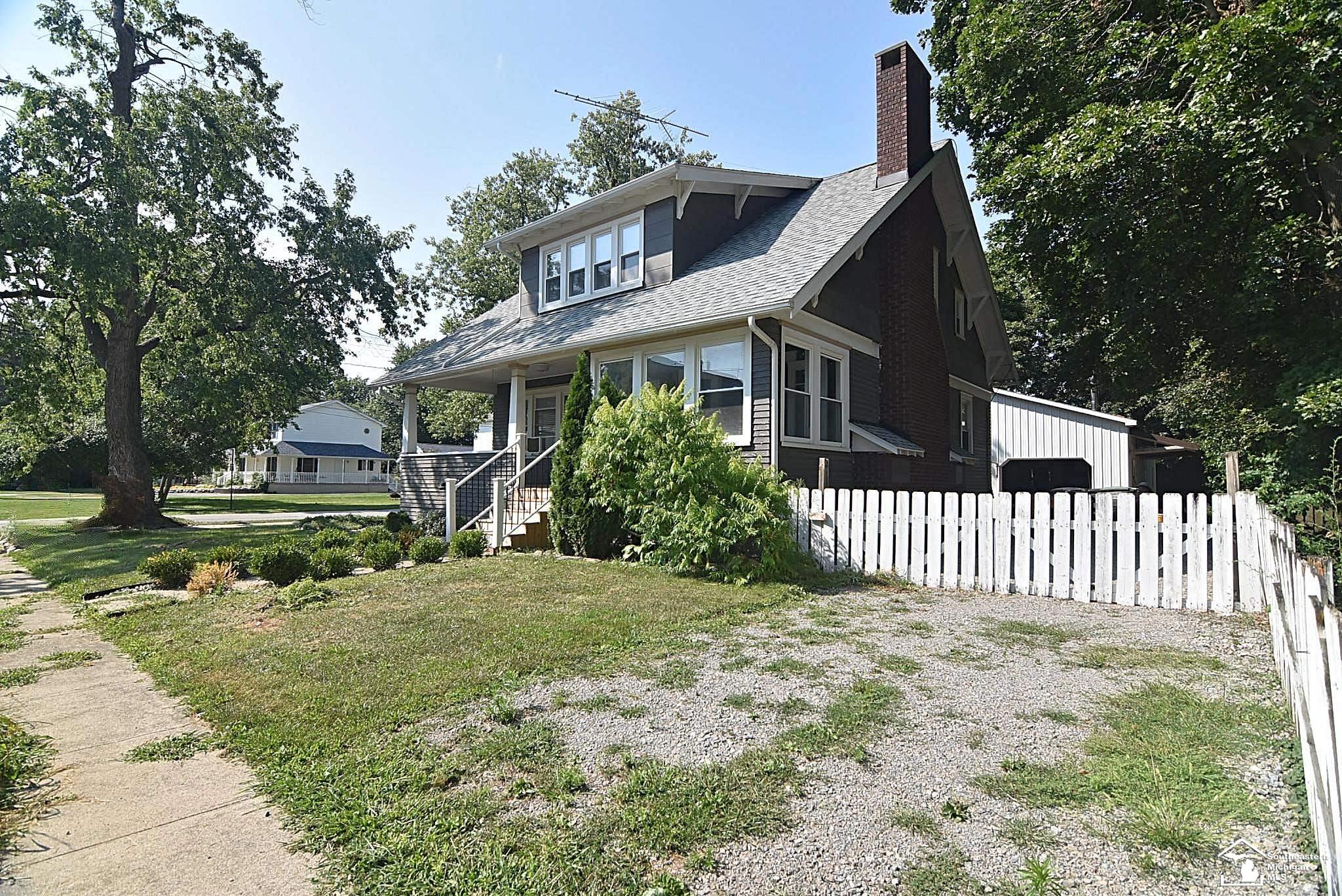 174 College Avenue Property Photo 5