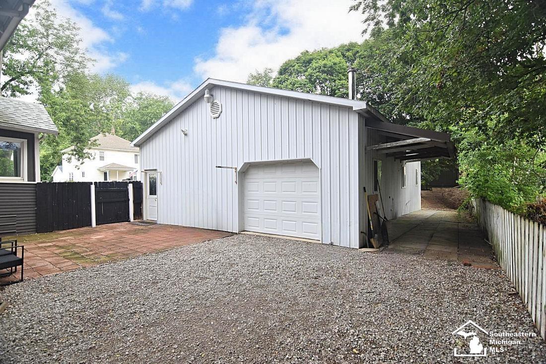 174 College Avenue Property Photo 10