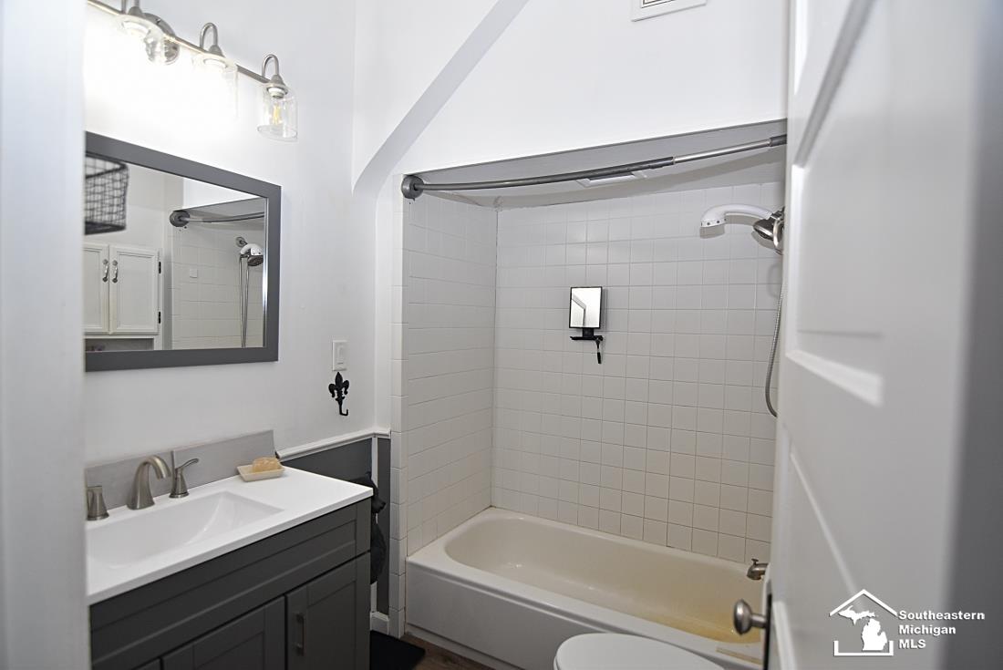 174 College Avenue Property Photo 34