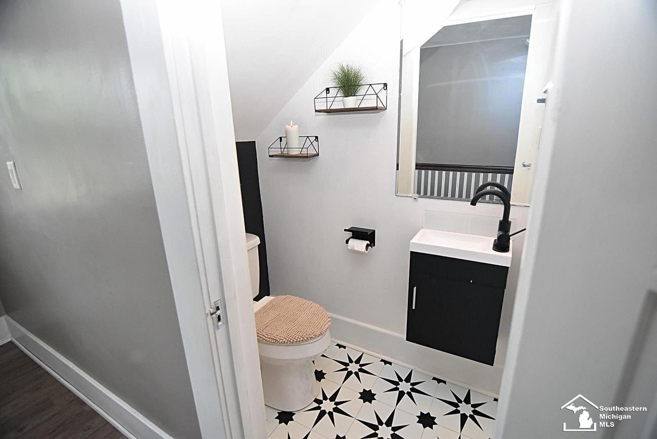 174 College Avenue Property Photo 47
