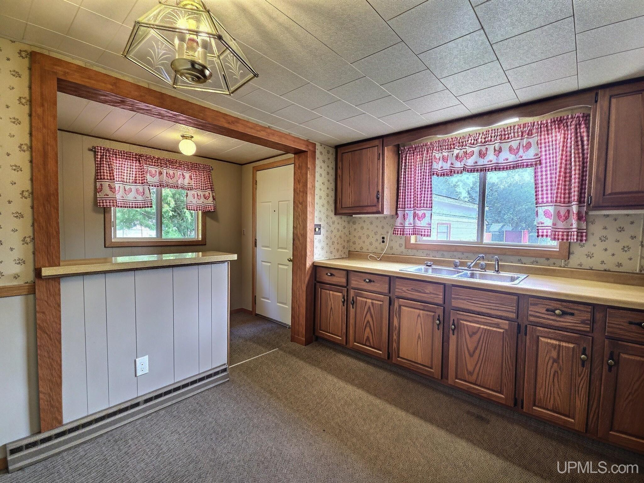 207 Pine Street Property Photo 5
