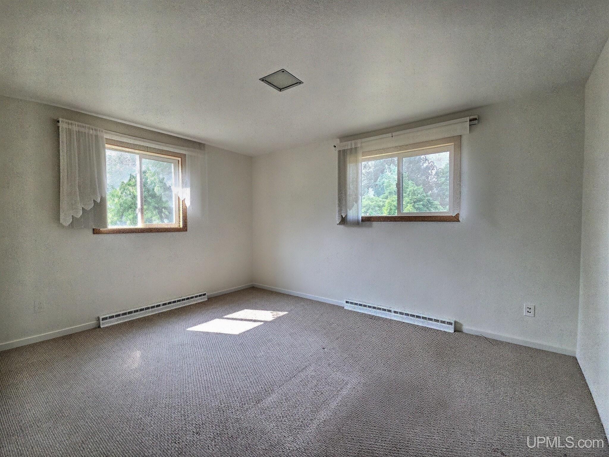 207 Pine Street Property Photo 13
