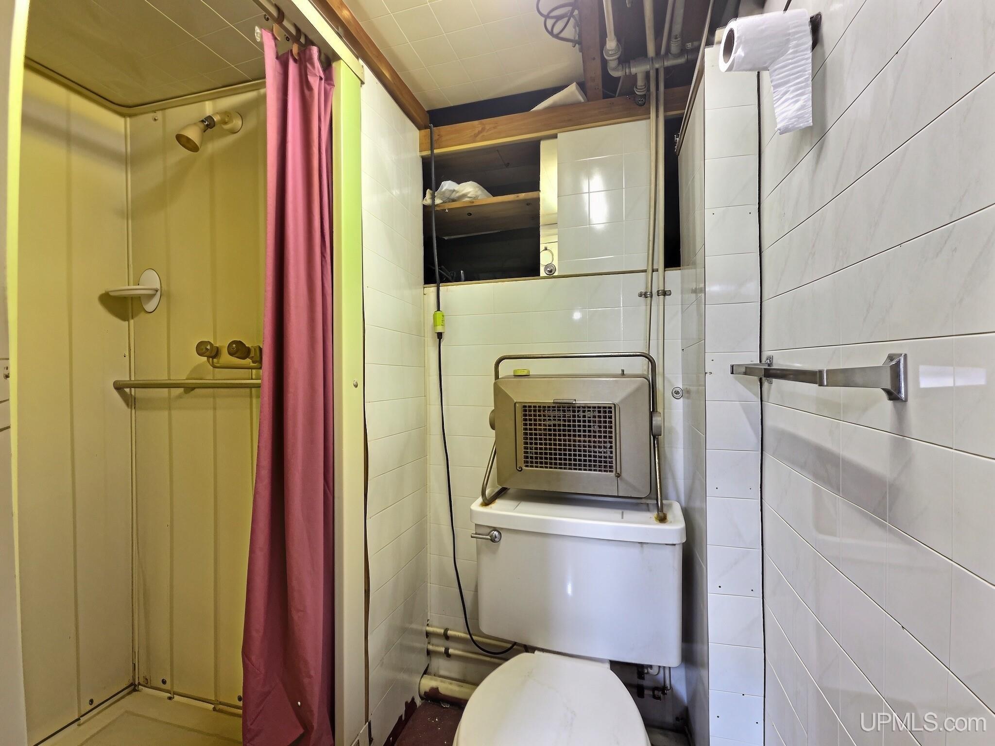 207 Pine Street Property Photo 19