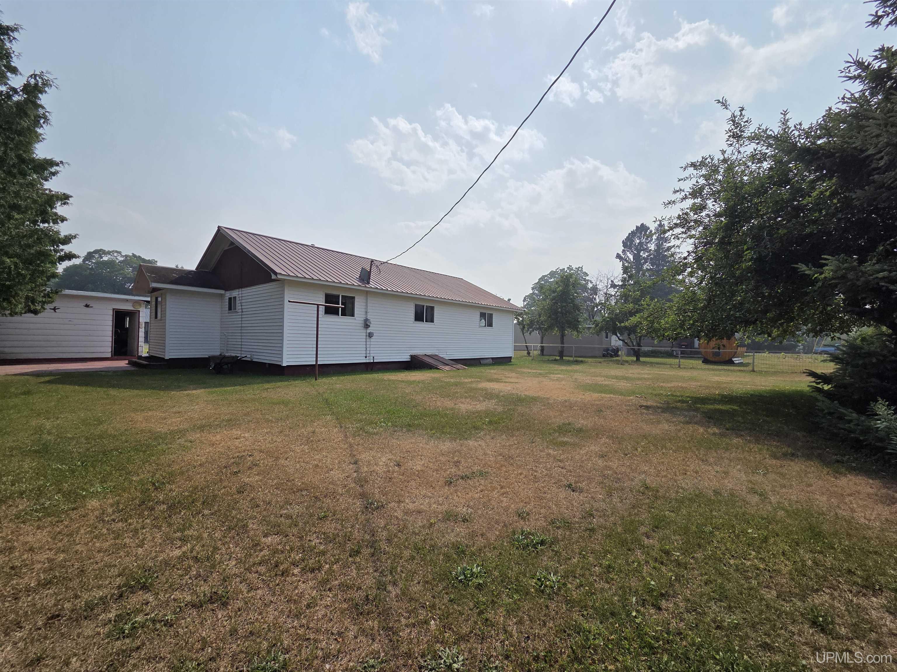 207 Pine Street Property Photo 24