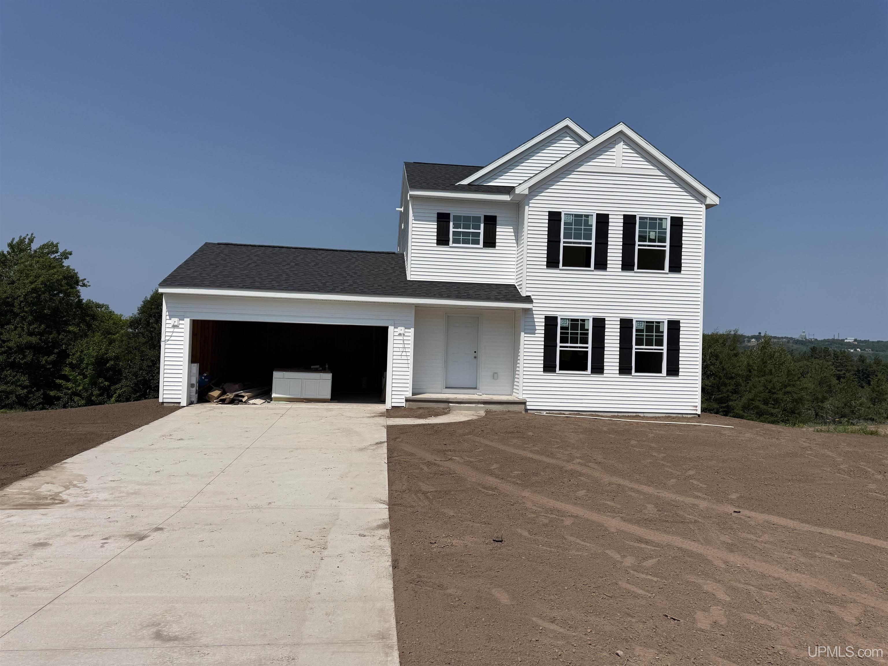 1017 Red Oak Lane Property Photo 1