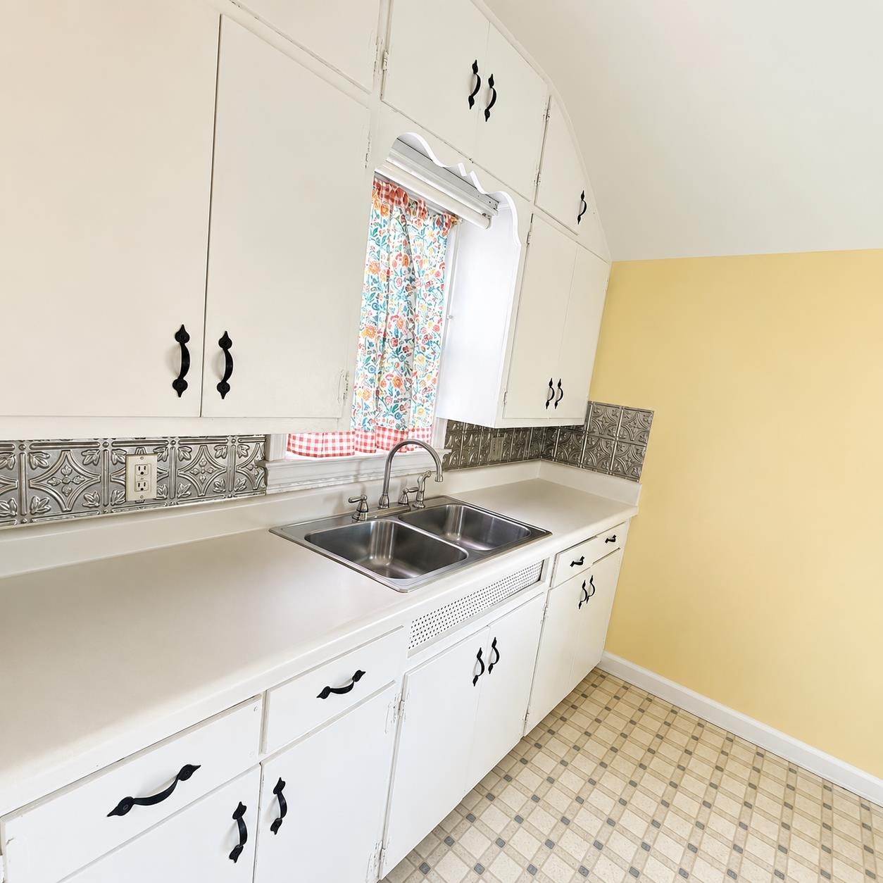 206 Cambridge Street Property Photo 8