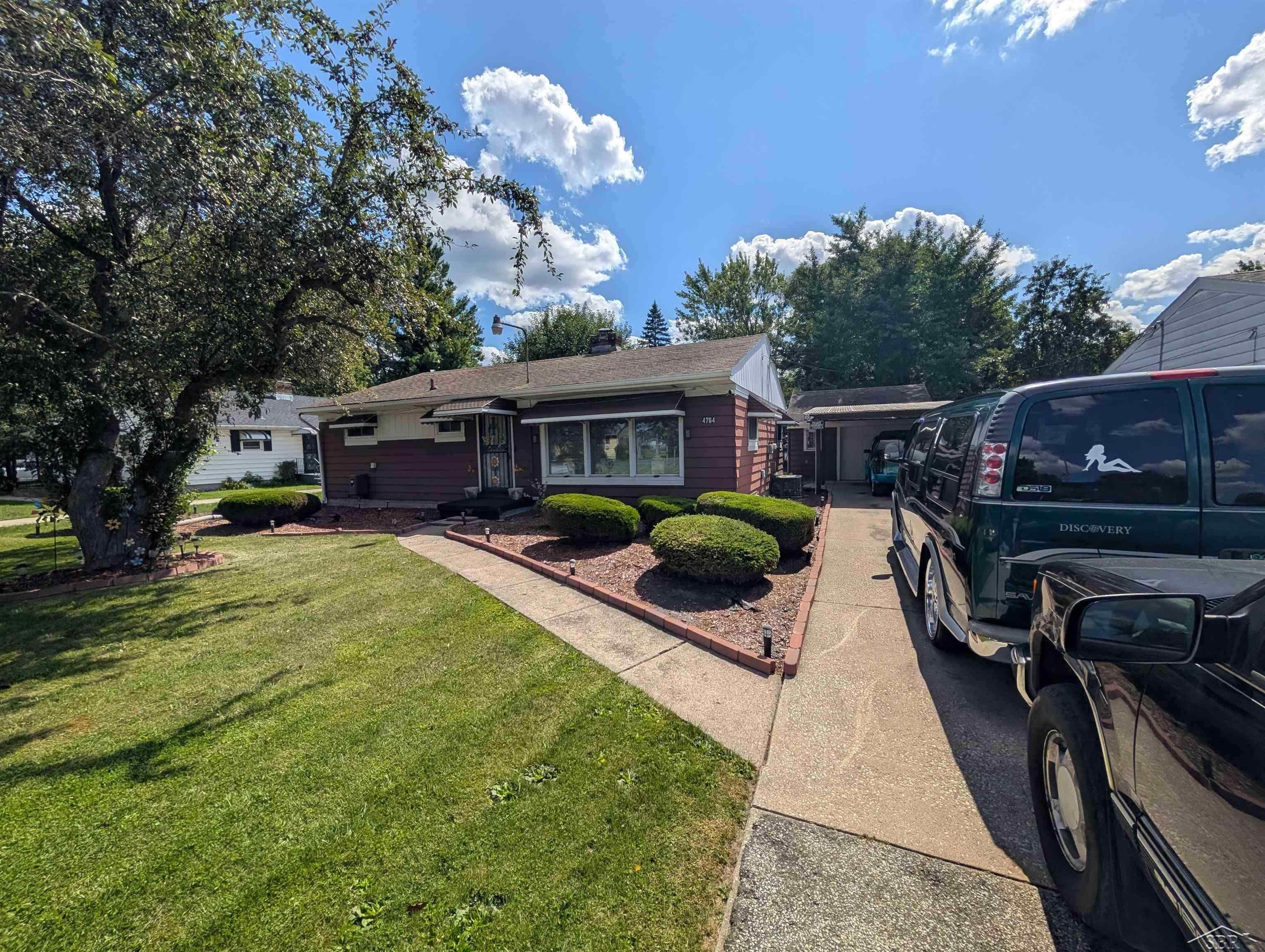 4764 Hess Road Property Photo 1