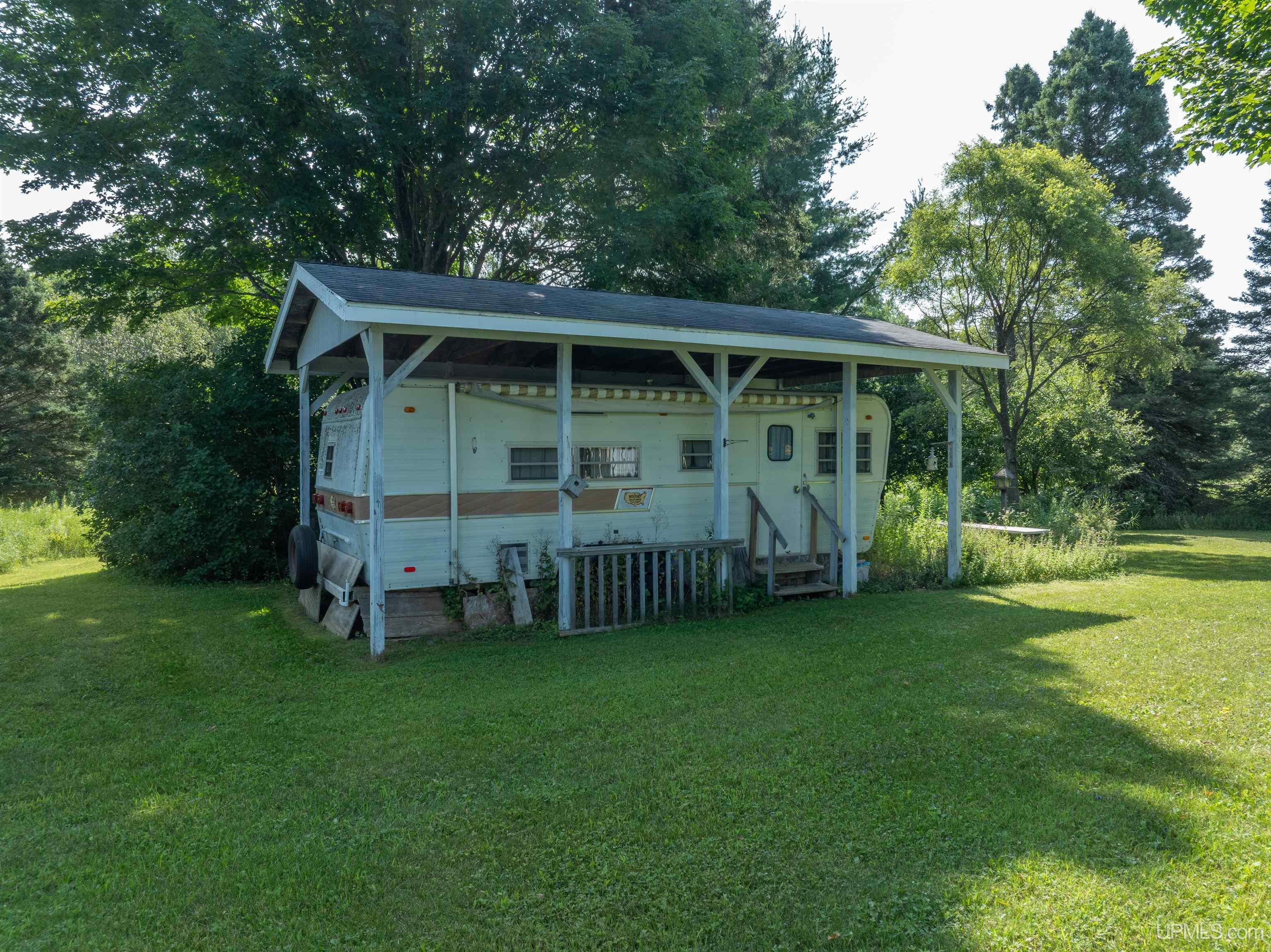 N4156 Et Road Property Photo 36