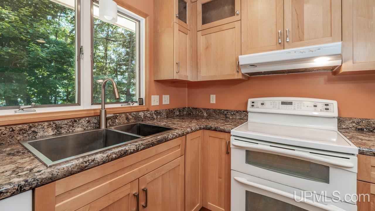 709 Loueda Avenue Property Photo 10