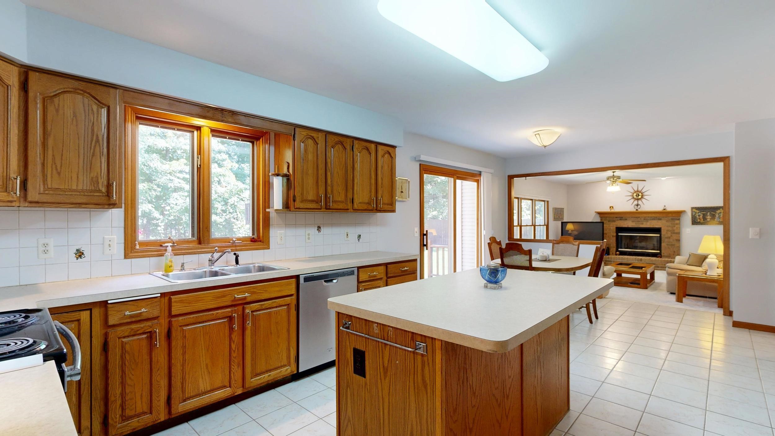 4804 Pinewood Drive Property Photo 14